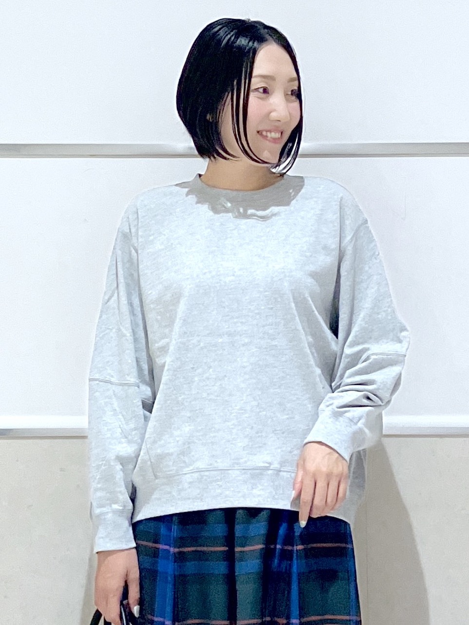 eriko さんの「Dessin｜フォルムスリーブミニ裏毛プルオーバー」を使ったコーディネート