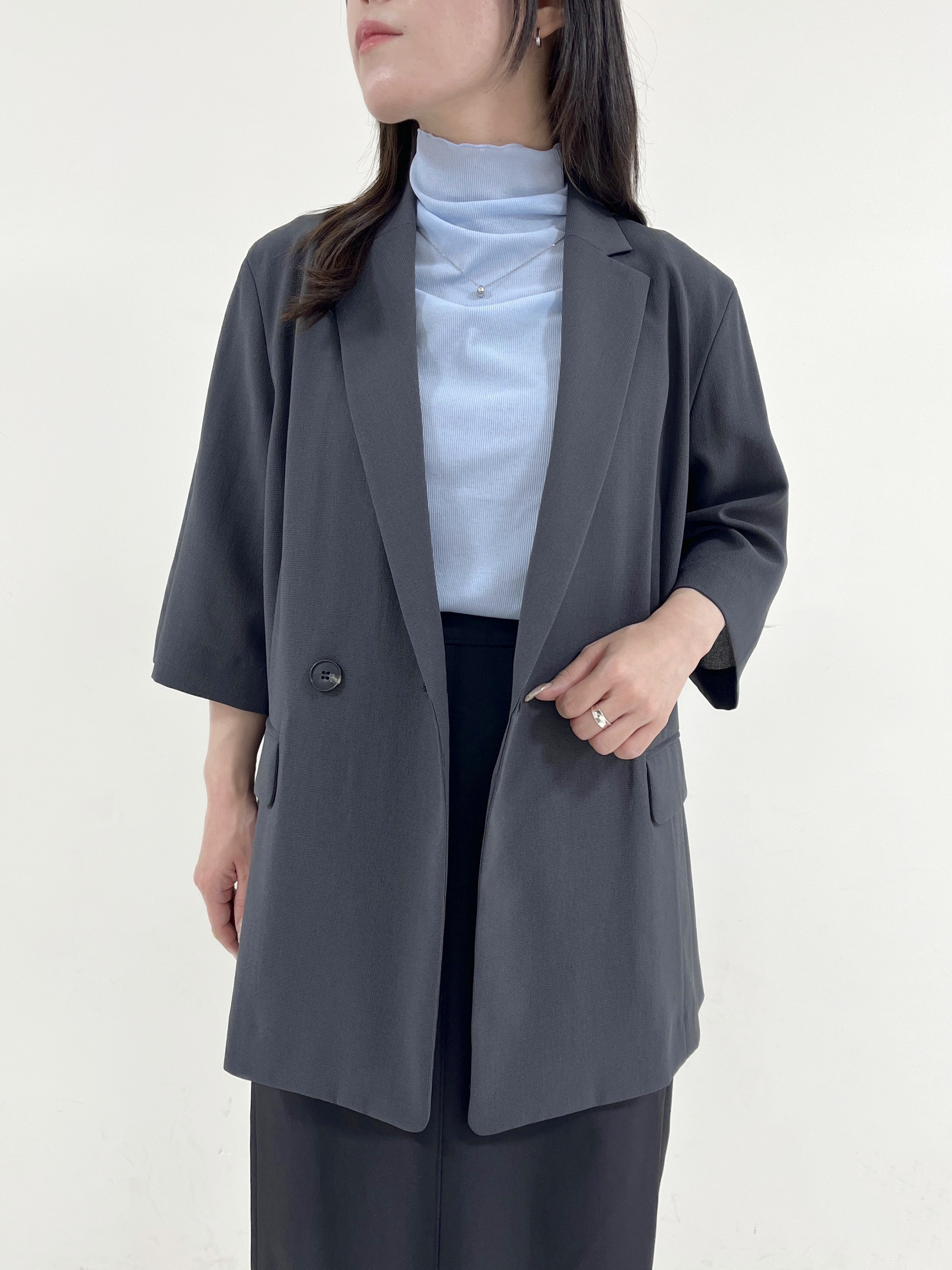 Ukiさんの「UNTITLED｜【秋の通勤羽織/セットアップ可/UVカット】エアリークール半袖ジャケット」を使ったコーディネート