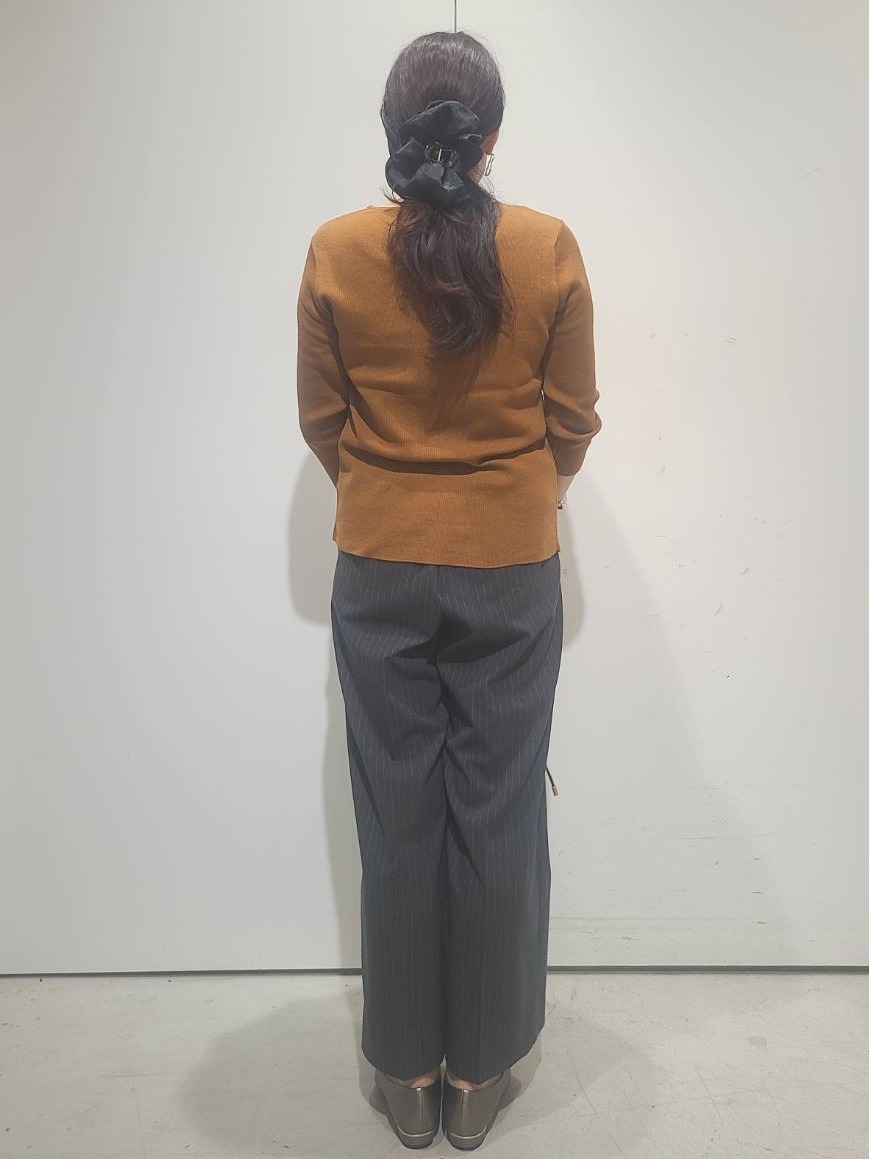 hmさんの「OPAQUE.CLIP｜多ボタンデザインニット【洗濯機OK】」を使ったコーディネート