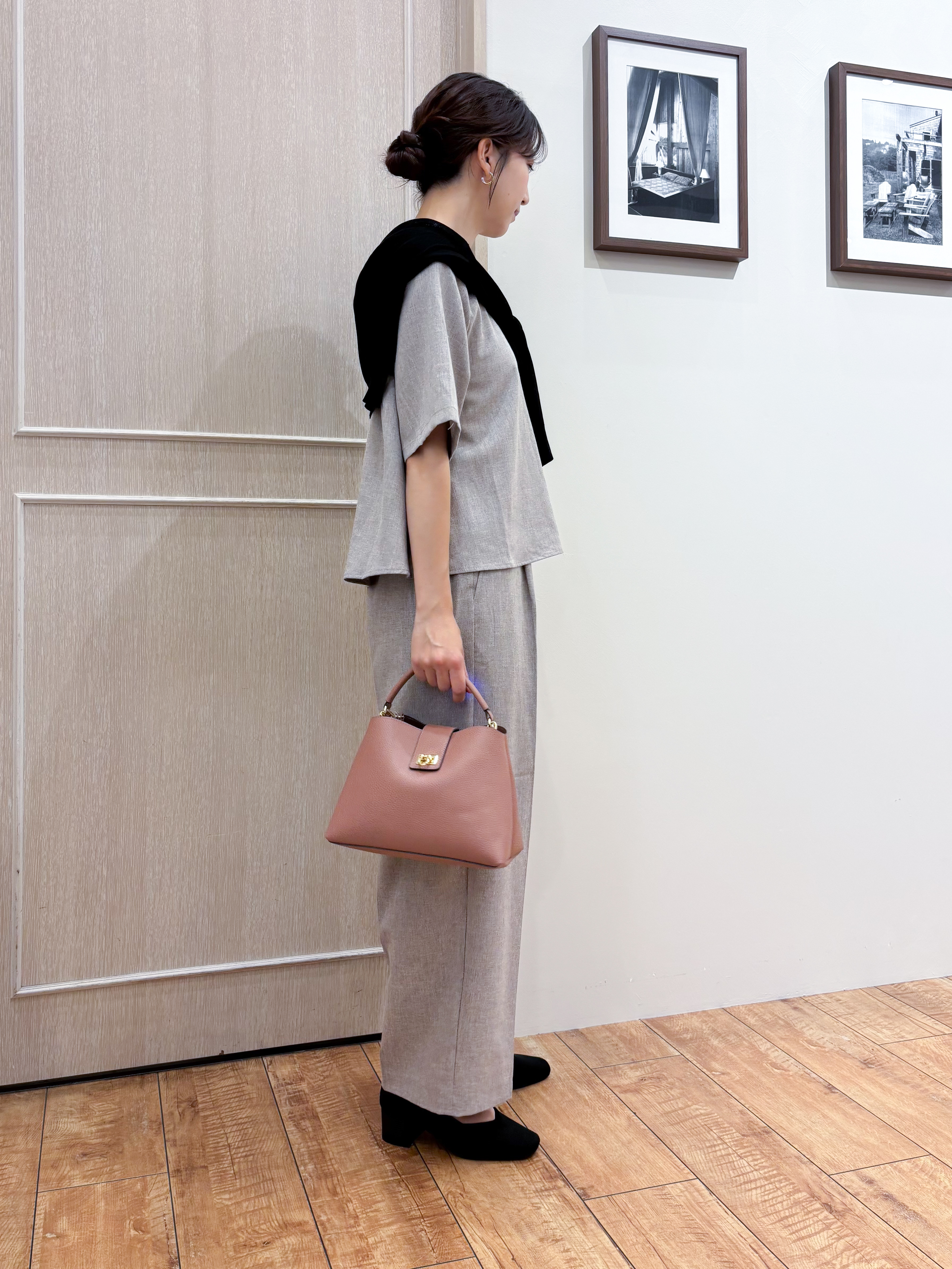 なみさんの「SHOO･LA･RUE｜【洗濯機可/S-LL】配色シフォン襟でサマ見え 上品シアーカーディガン」を使ったコーディネート