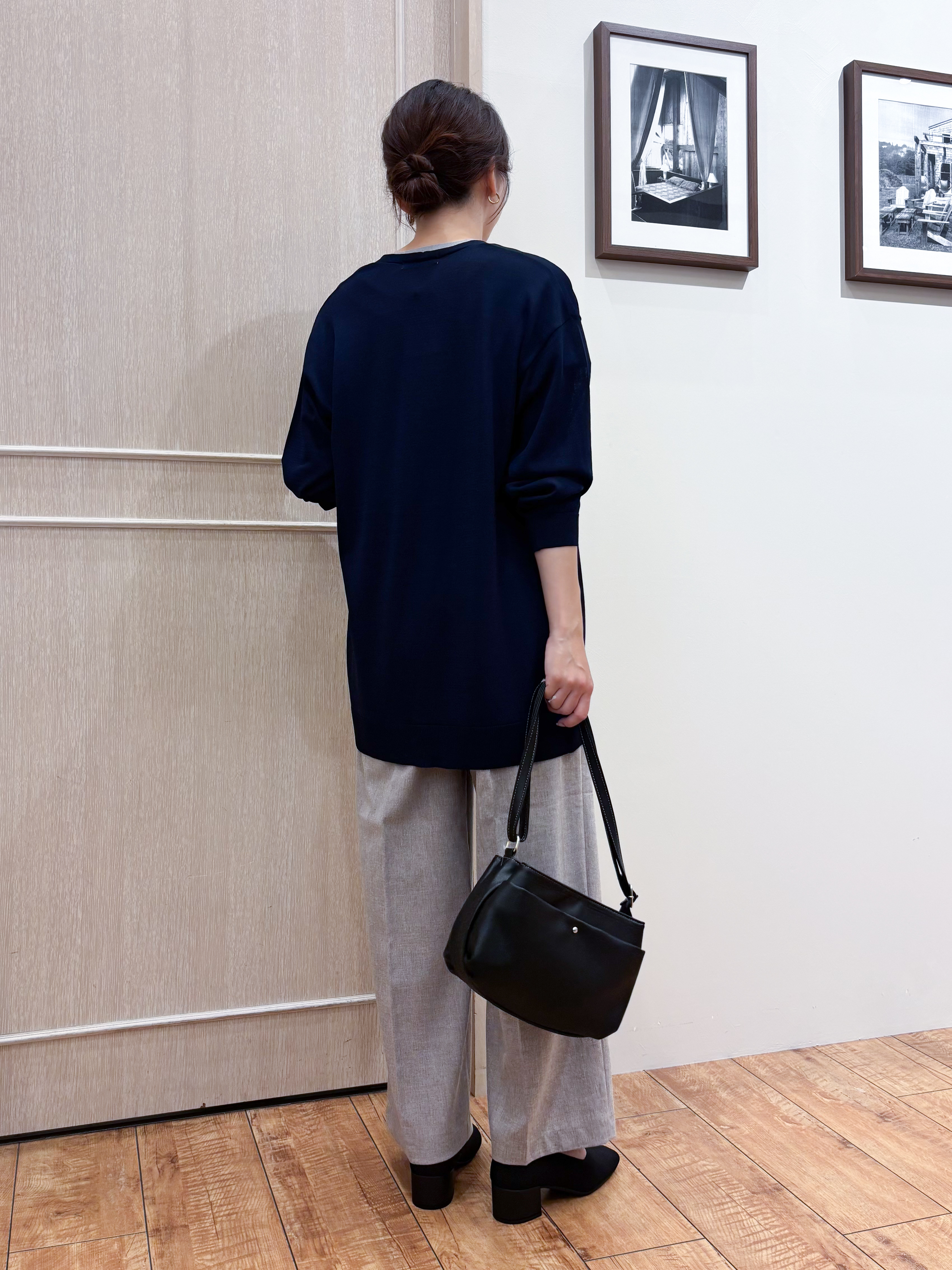 なみさんの「SHOO･LA･RUE｜【お袖丈選べる/UV/毛玉になりにくい】配色デザインがポイント ひんやりボタンレスカーディガン」を使ったコーディネート