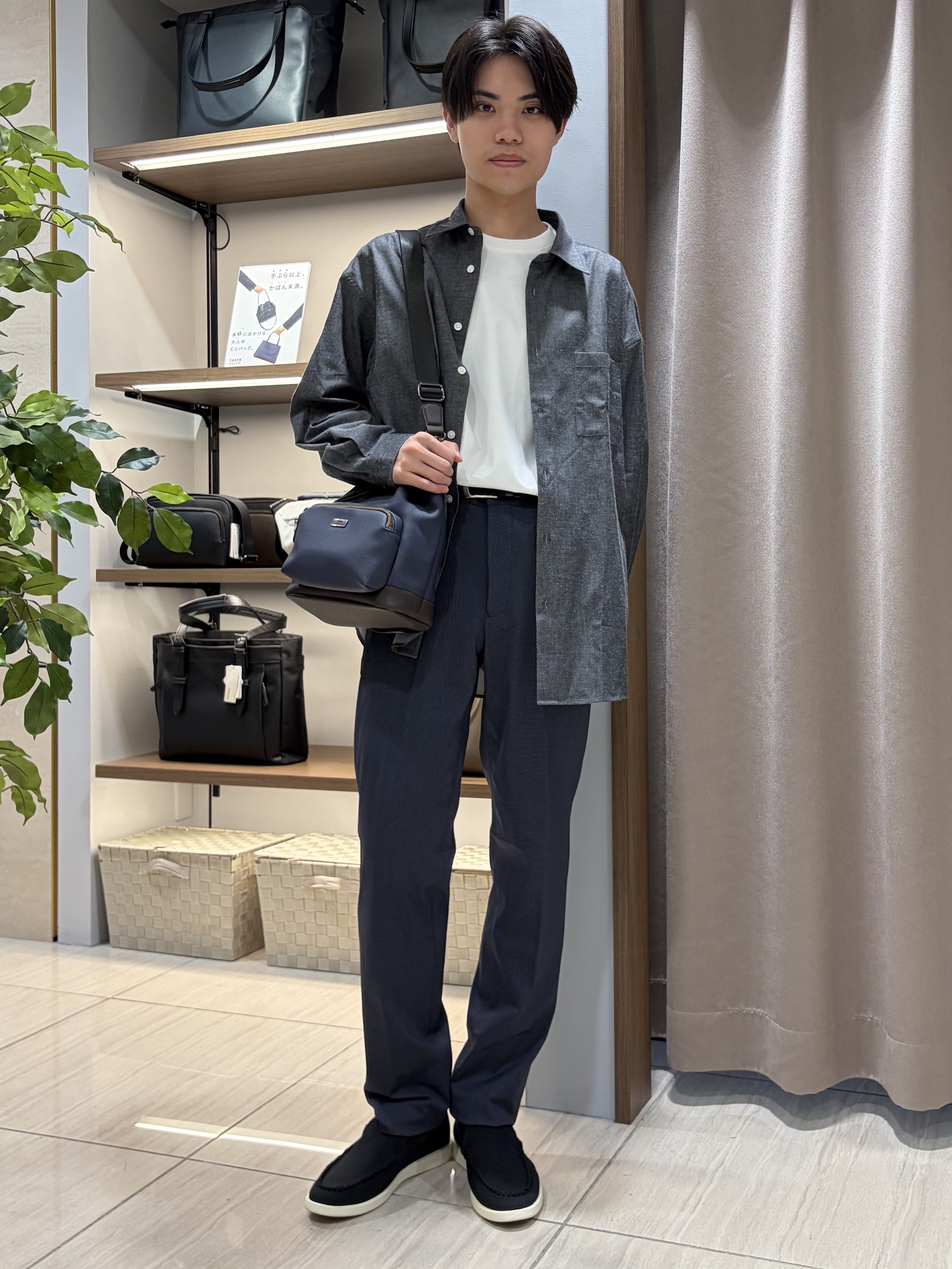 hiroさんの「TAKEO KIKUCHI｜【日本製/Sサイズ～】リラックスフィットシャツ」を使ったコーディネート