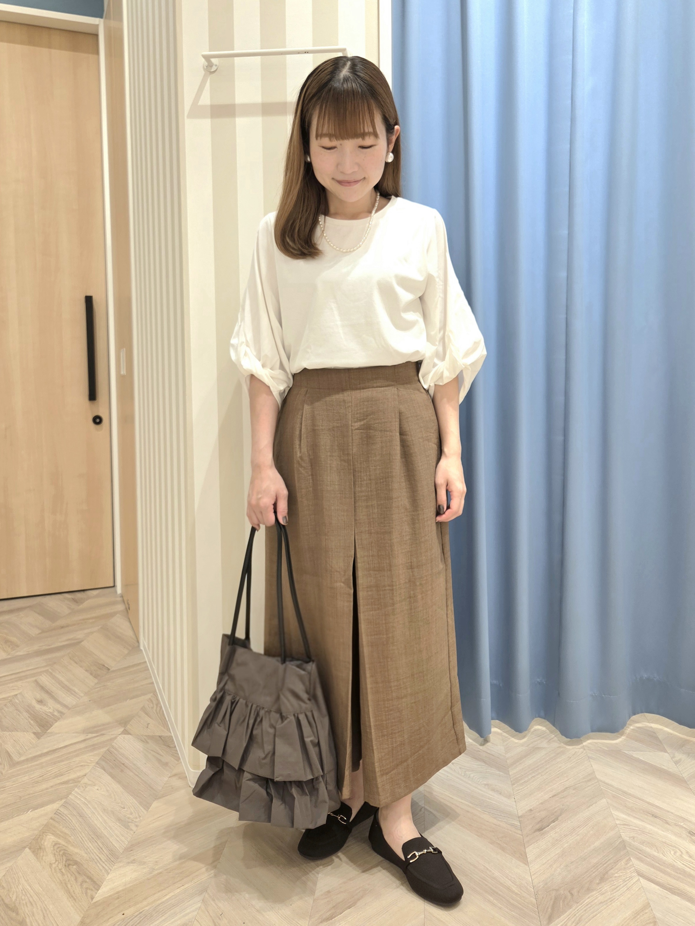 Ikumiさんの「SHOO･LA･RUE｜【S-LL/洗濯機可/二の腕カバー】楽に上品見え ツイストスリーブトップス」を使ったコーディネート