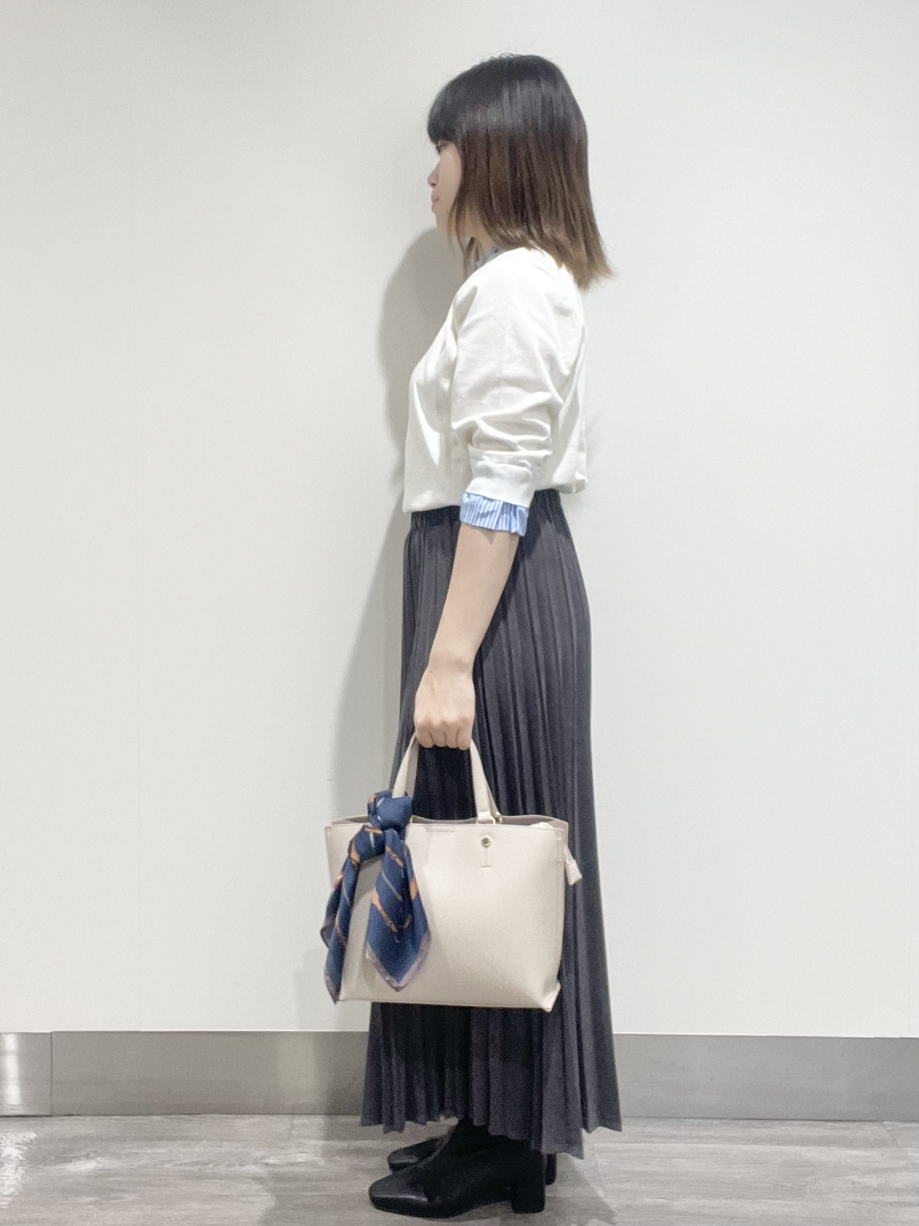 こじさんの「OPAQUE.CLIP｜【UVケア／遮熱性】フリルドッキングニット《洗濯機OK》」を使ったコーディネート
