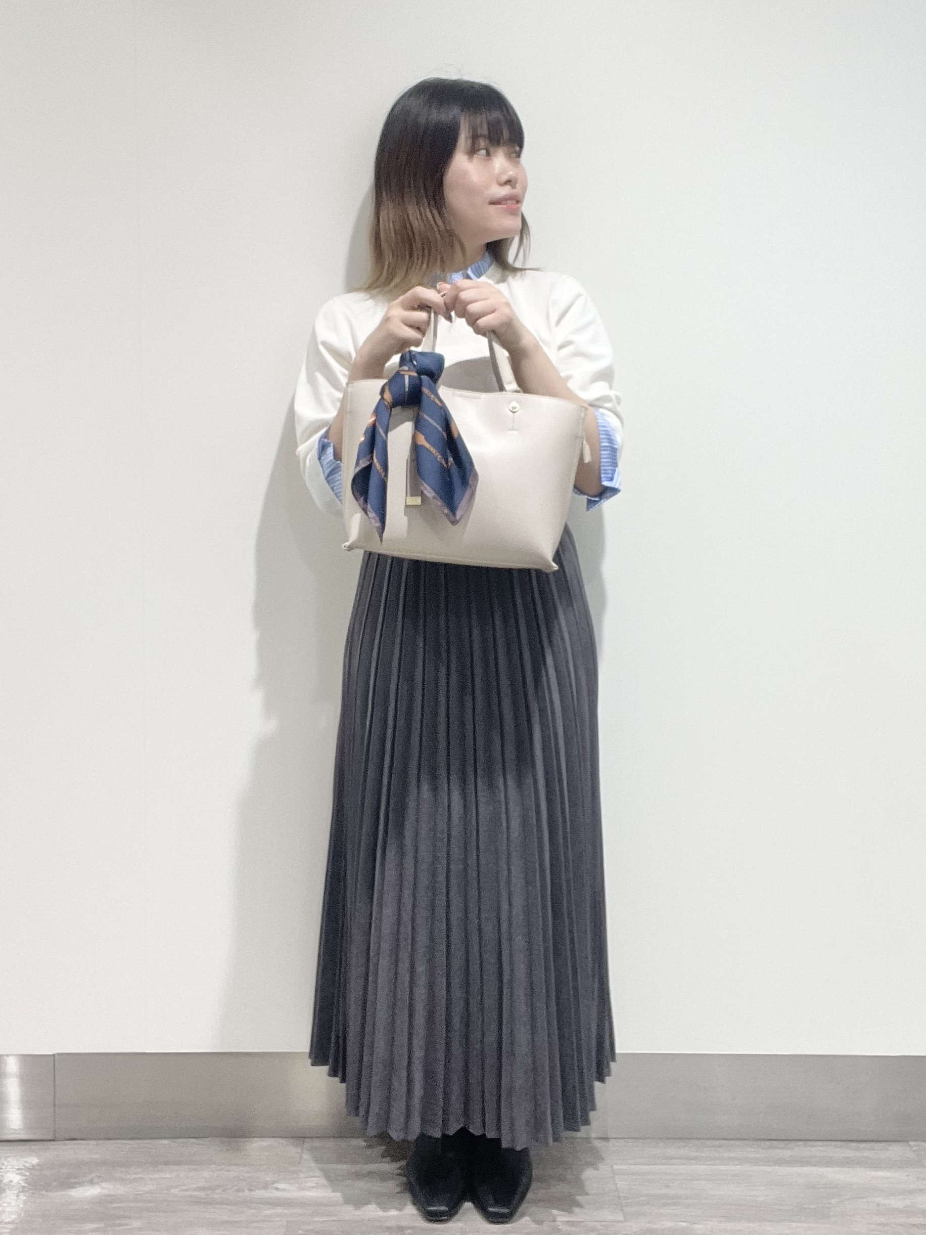 こじさんの「OPAQUE.CLIP｜【UVケア／遮熱性】フリルドッキングニット《洗濯機OK》」を使ったコーディネート