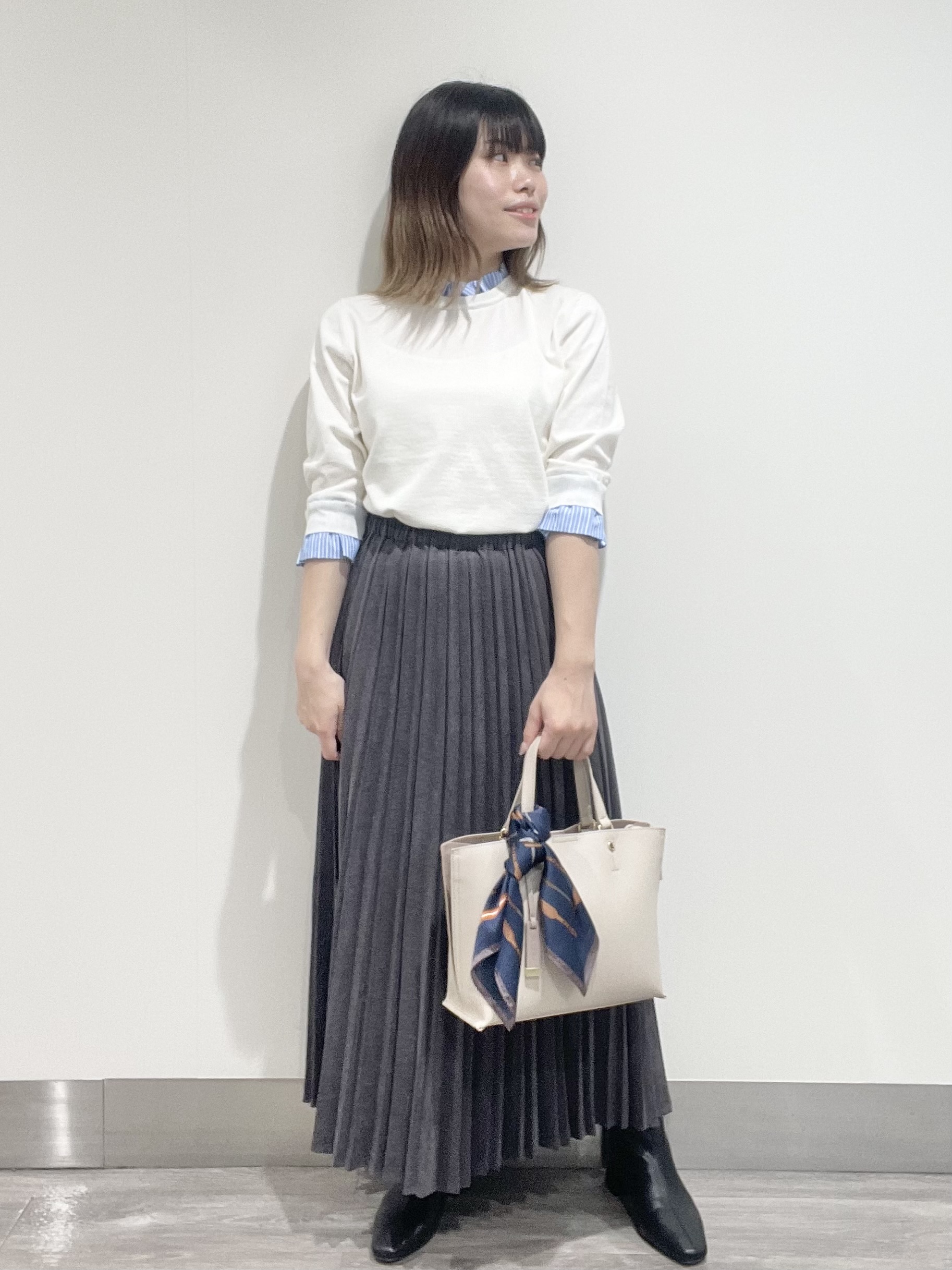 こじさんの「OPAQUE.CLIP｜【UVケア／遮熱性】フリルドッキングニット《洗濯機OK》」を使ったコーディネート