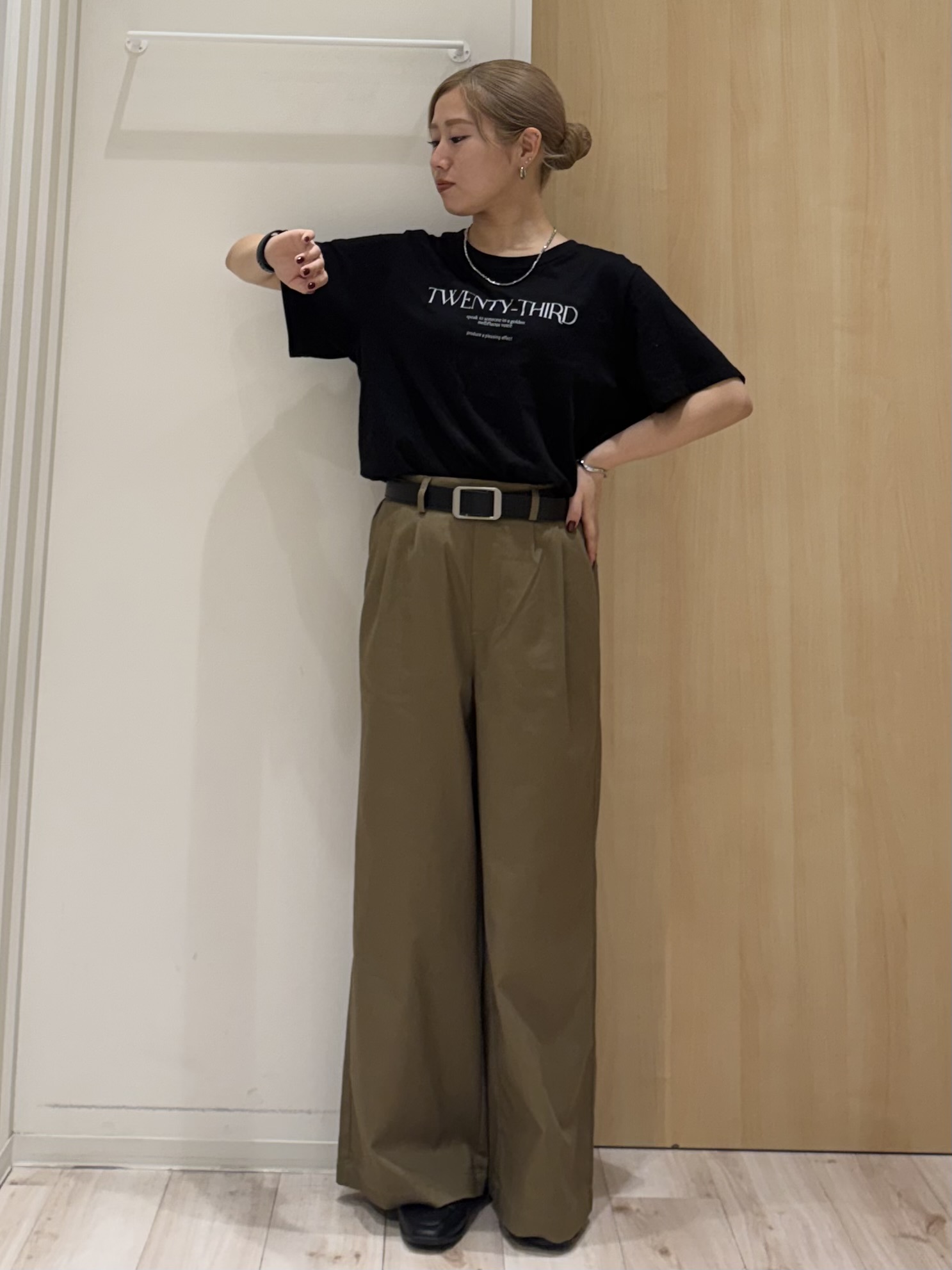 KAIRIさんの「SHOO･LA･RUE｜【S-LL/洗濯機可】Gジャン風 軽く羽織れるシアージャケット」を使ったコーディネート