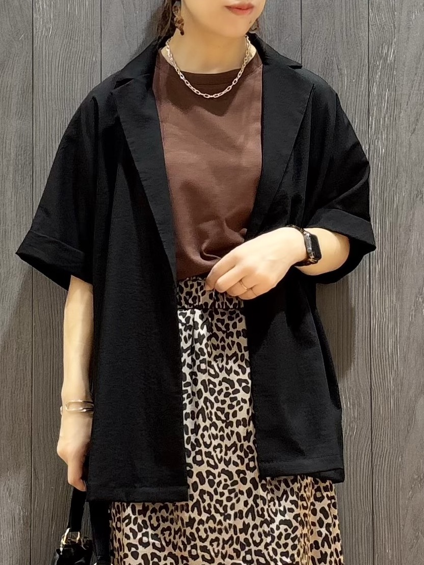 meiさんの「SHOO･LA･RUE｜【高レビュー/洗濯機可/セットアップ可】軽凛(かろりん) ひんやり半袖ジャケット」を使ったコーディネート