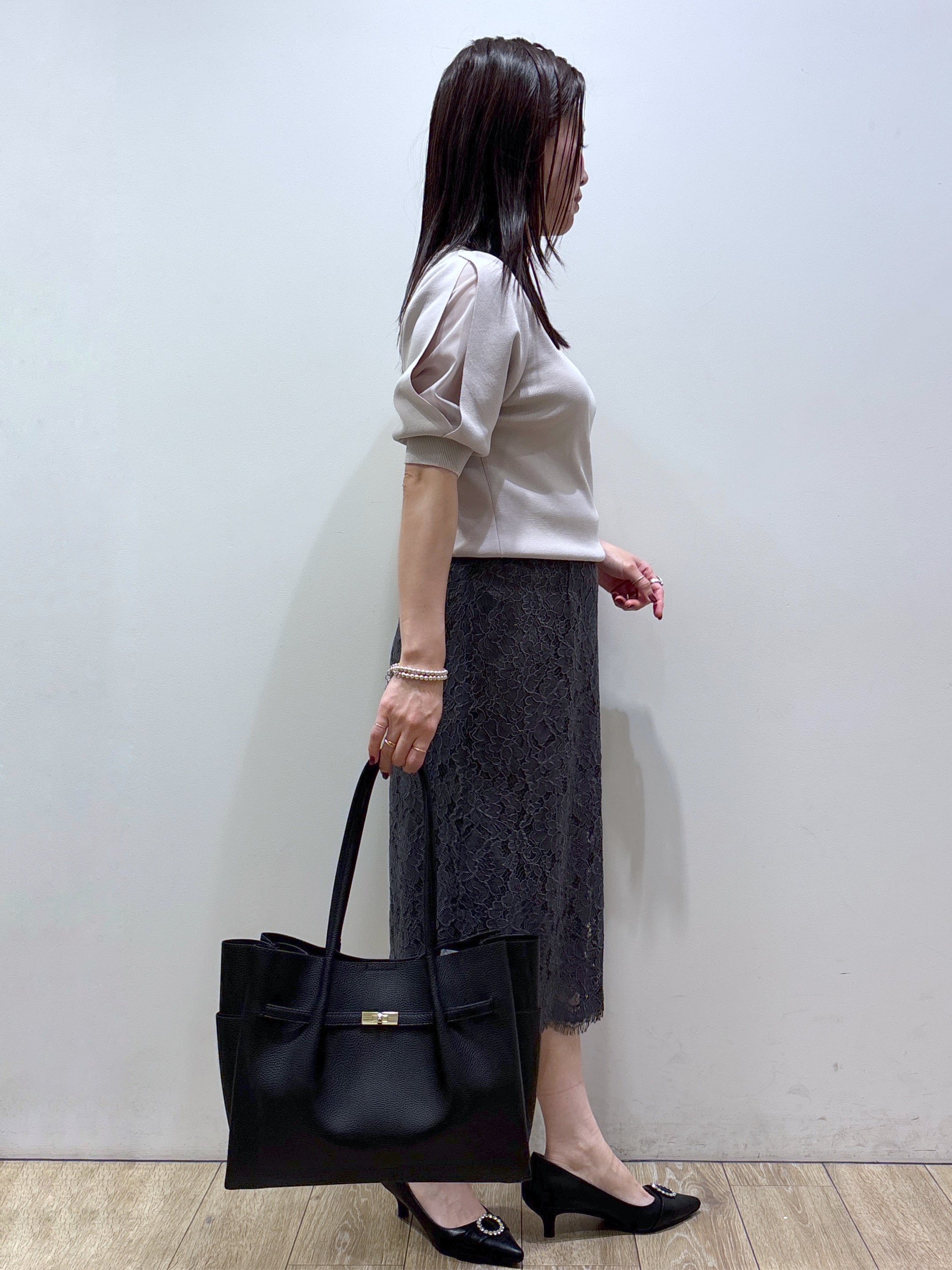 mameさんの「index｜【接触冷感／UVケア】クールタッチラップスリーブニット《洗濯機OK／XS～3L／9col》」を使ったコーディネート