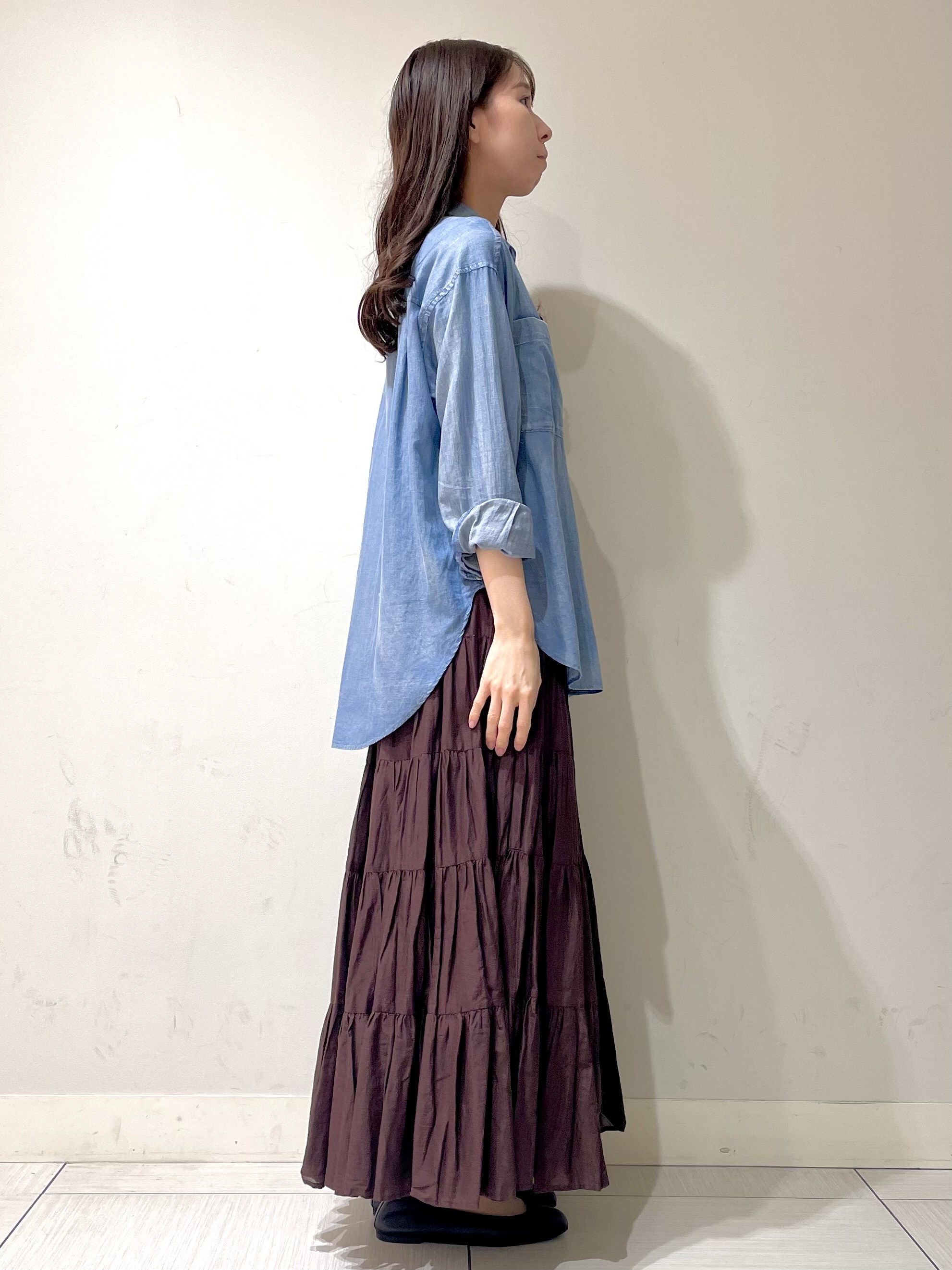 ことさんの「DRESSTERIOR｜【涼しく着映え】シアーデニムシャツ」を使ったコーディネート