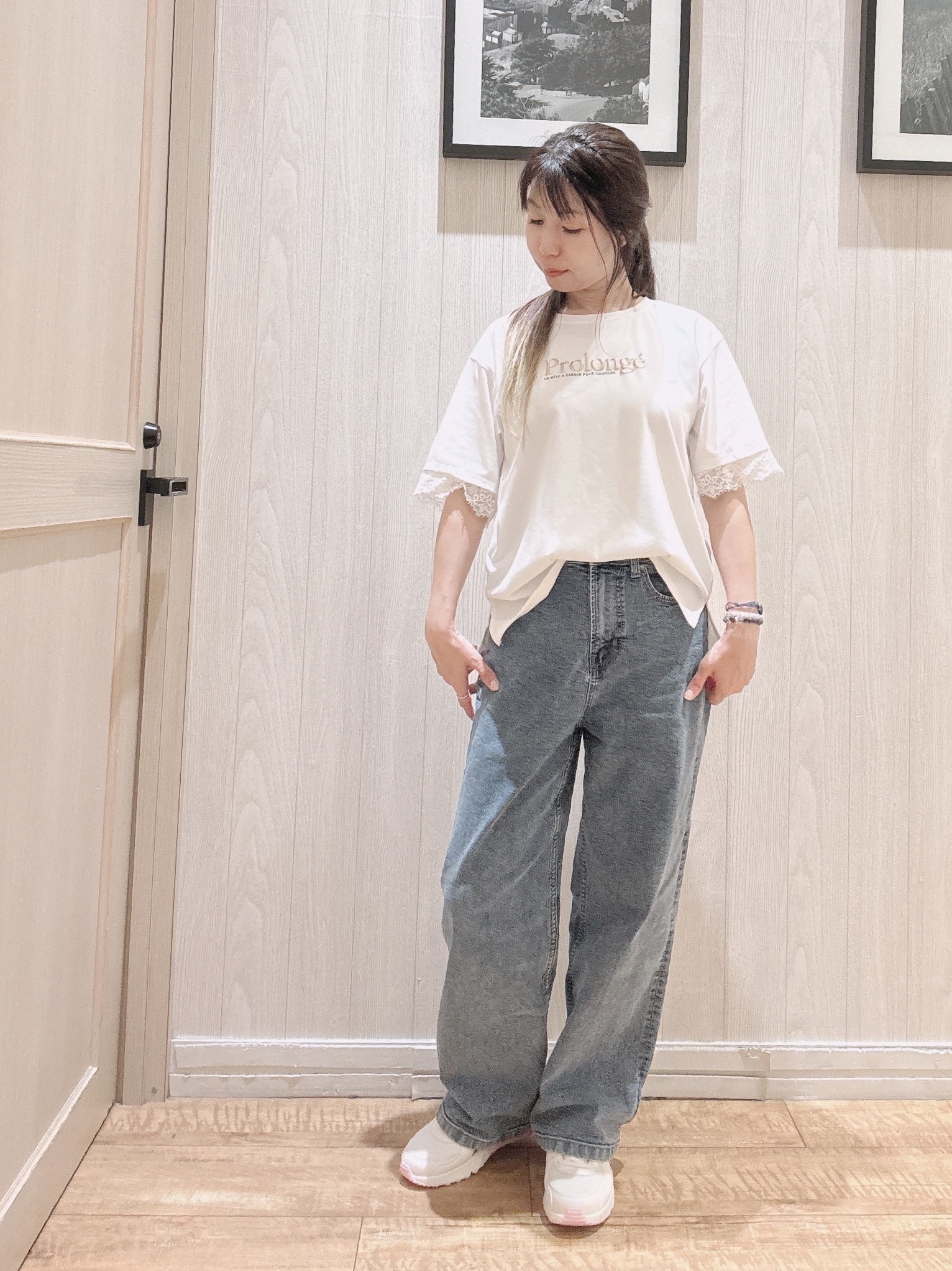 COSさんの「SHOO･LA･RUE｜【UV/S-LL/洗濯機可】柄アソート お袖レースが旬顔 上品に決まる大人Tシャツ」を使ったコーディネート
