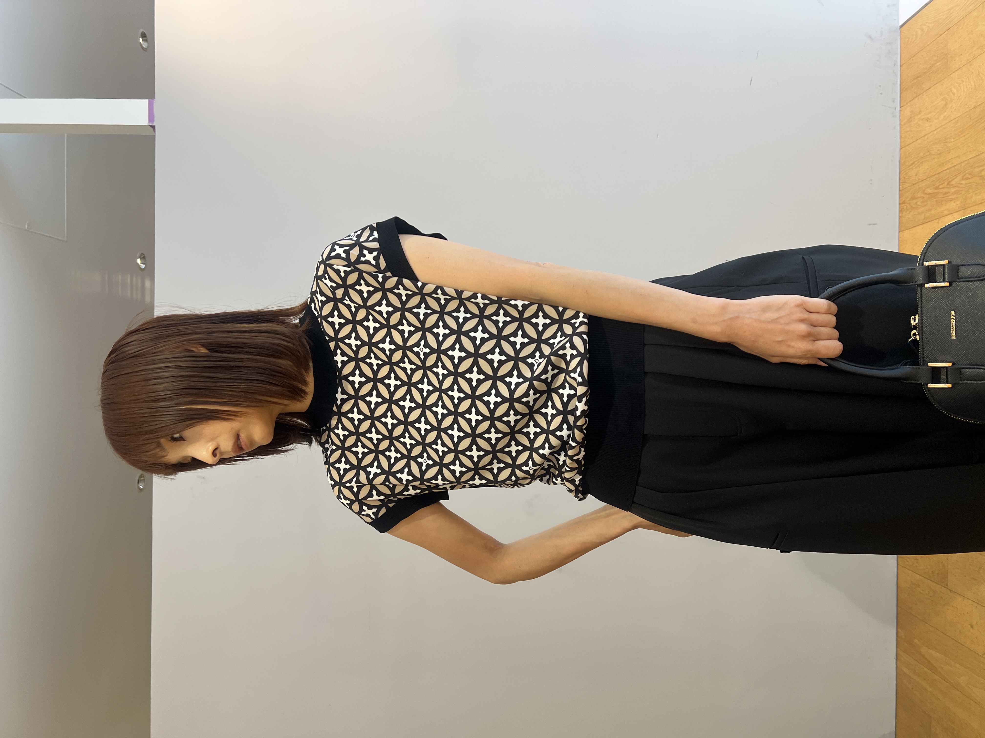 misaさんの「DRESSTERIOR｜◆mica della valle（ミカデラヴァッレ）Katia ハンドバッグ」を使ったコーディネート
