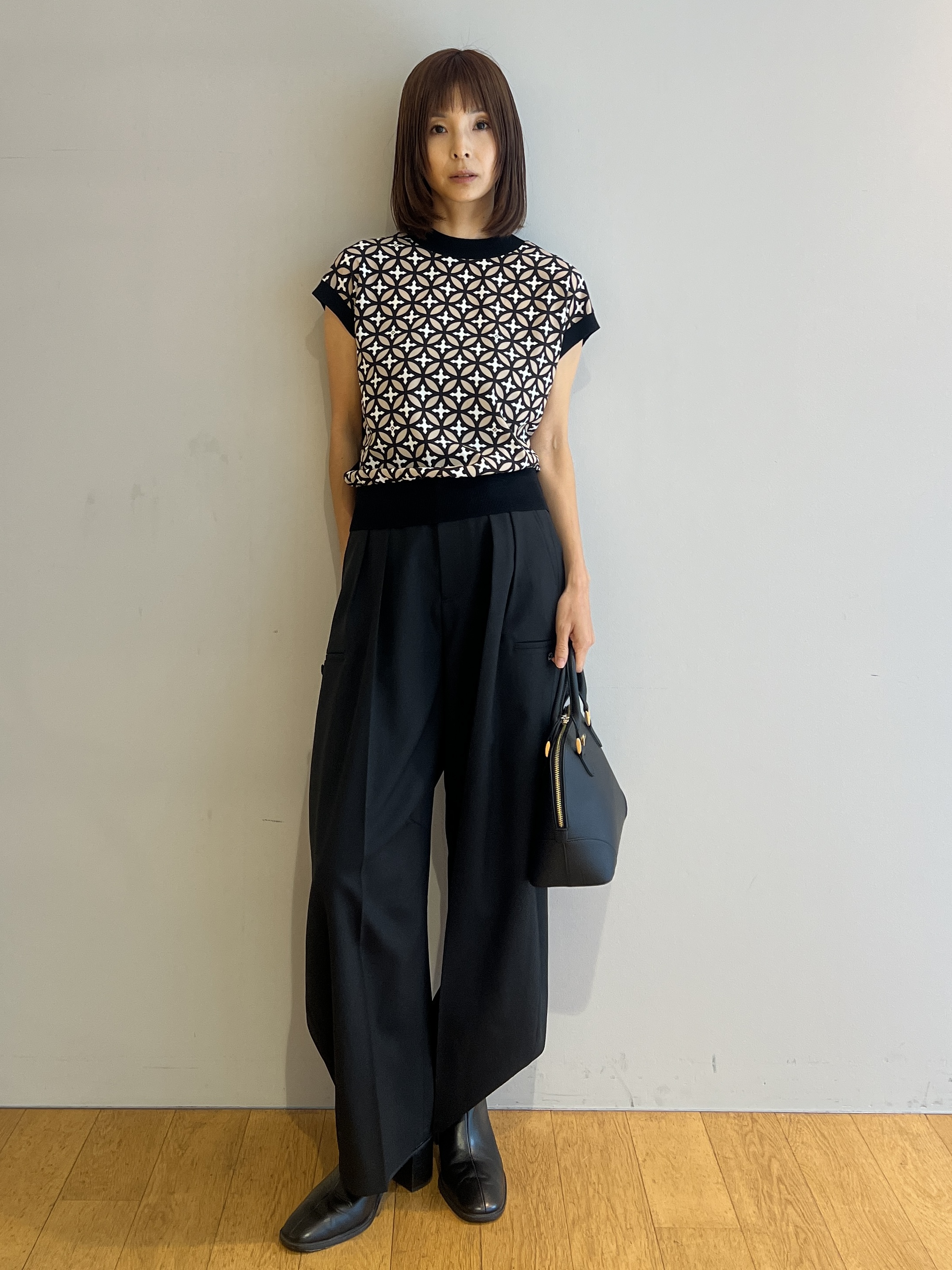 misaさんの「DRESSTERIOR｜◆mica della valle（ミカデラヴァッレ）Katia ハンドバッグ」を使ったコーディネート