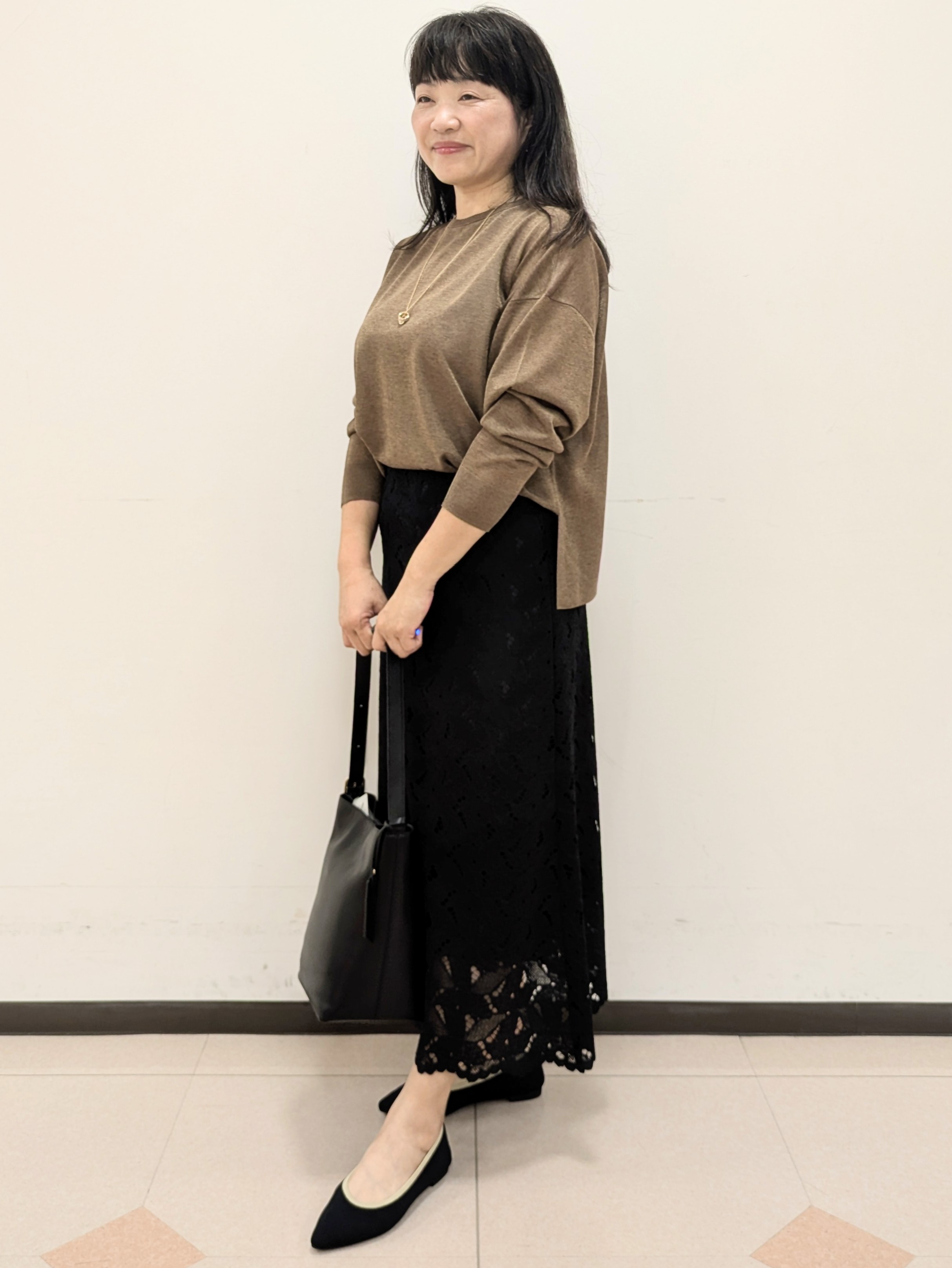 ともさんの「UNTITLED｜【アンサンブル可/秋羽織り/シアー】前後2WAYカーディガン」を使ったコーディネート