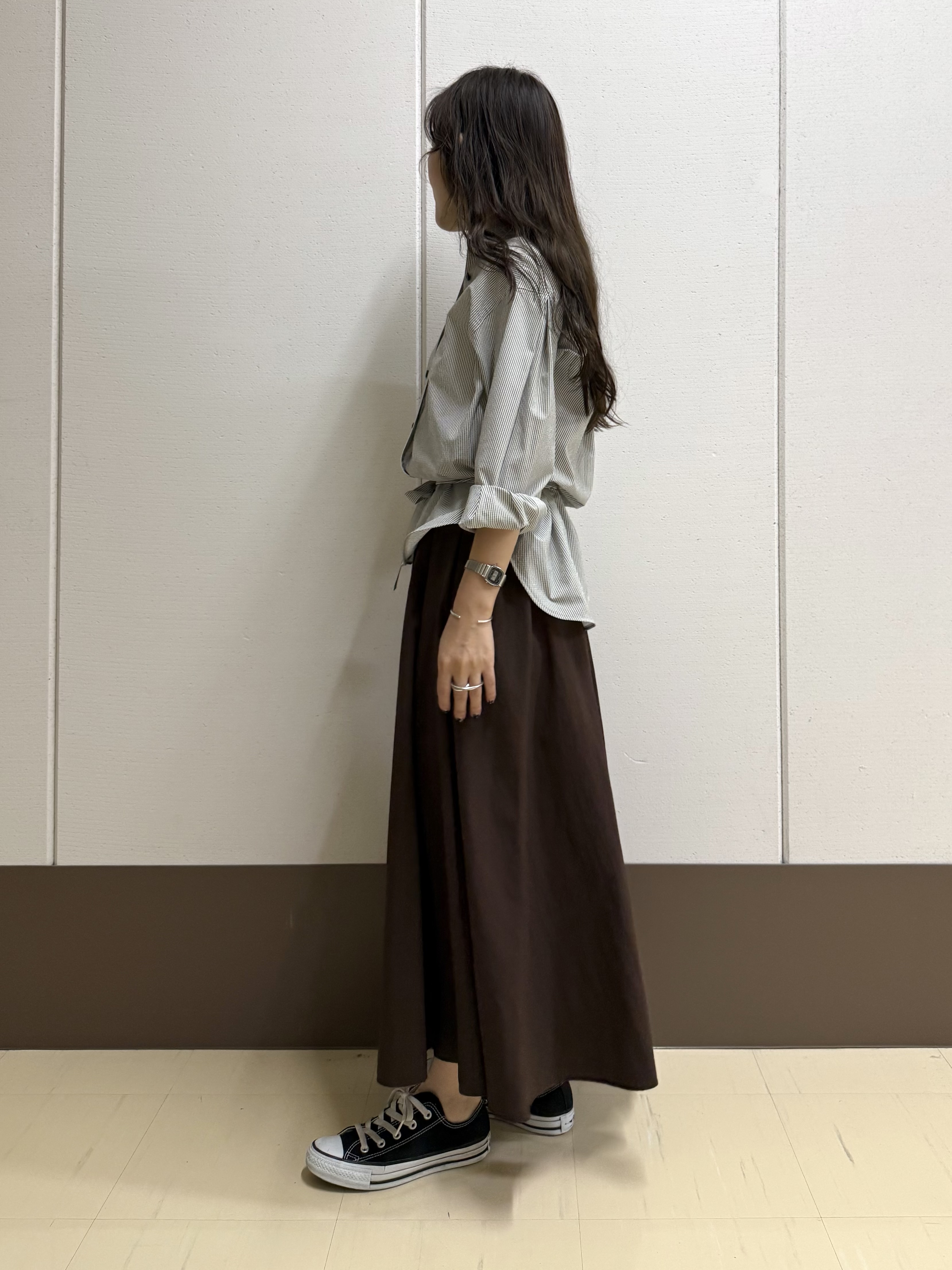 mamiさんの「INDIVI｜【UVケア／接触冷感／ベルト付】サッカー素材シャツ」を使ったコーディネート