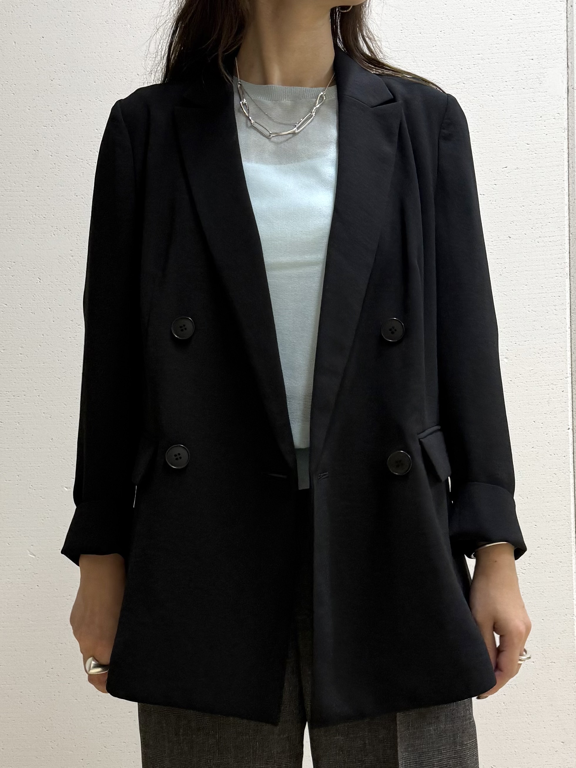 mamiさんの「INDIVI｜【体型カバー／洗える】シアードルマンニット」を使ったコーディネート