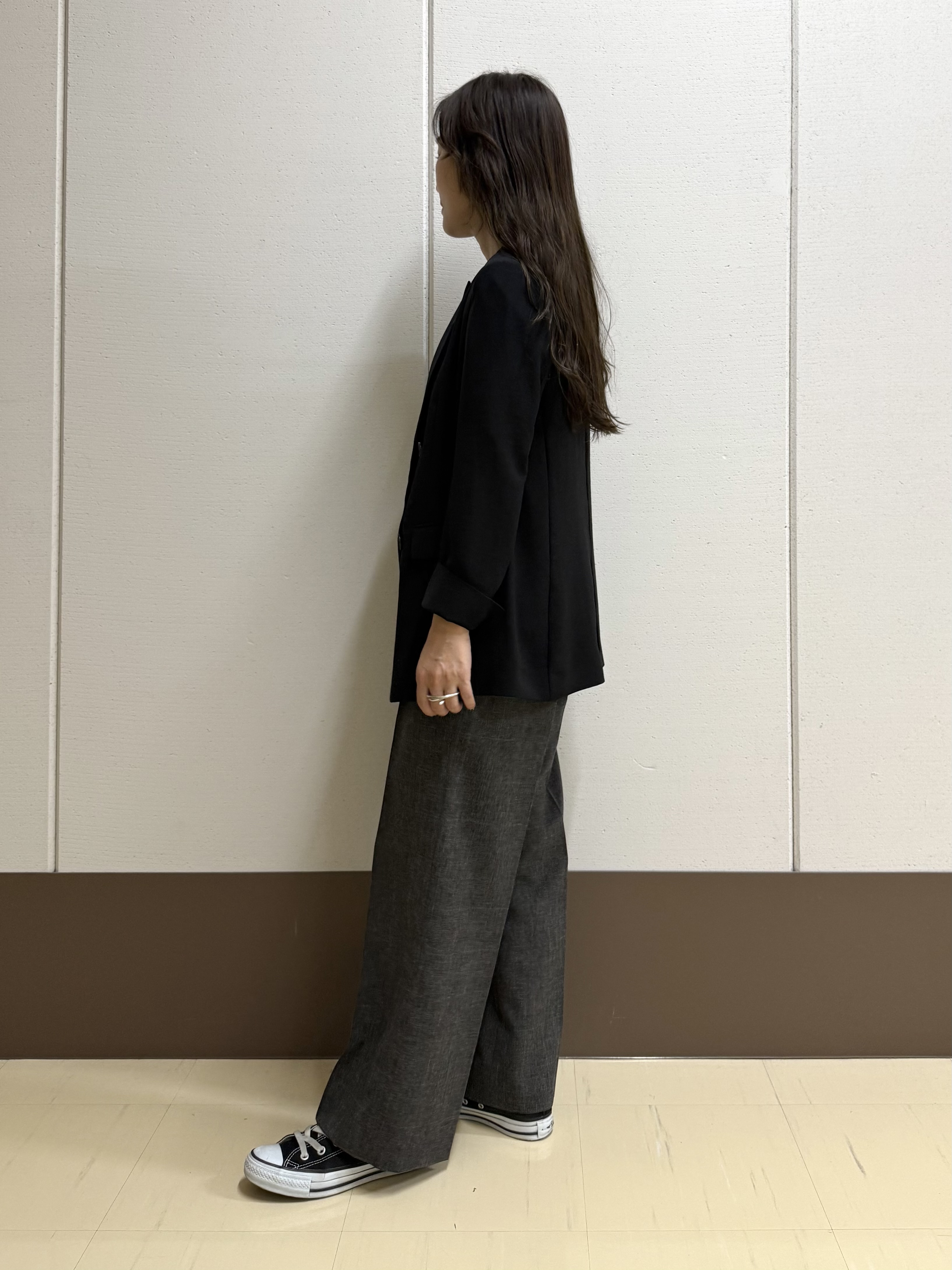 mamiさんの「INDIVI｜【体型カバー／洗える】シアードルマンニット」を使ったコーディネート
