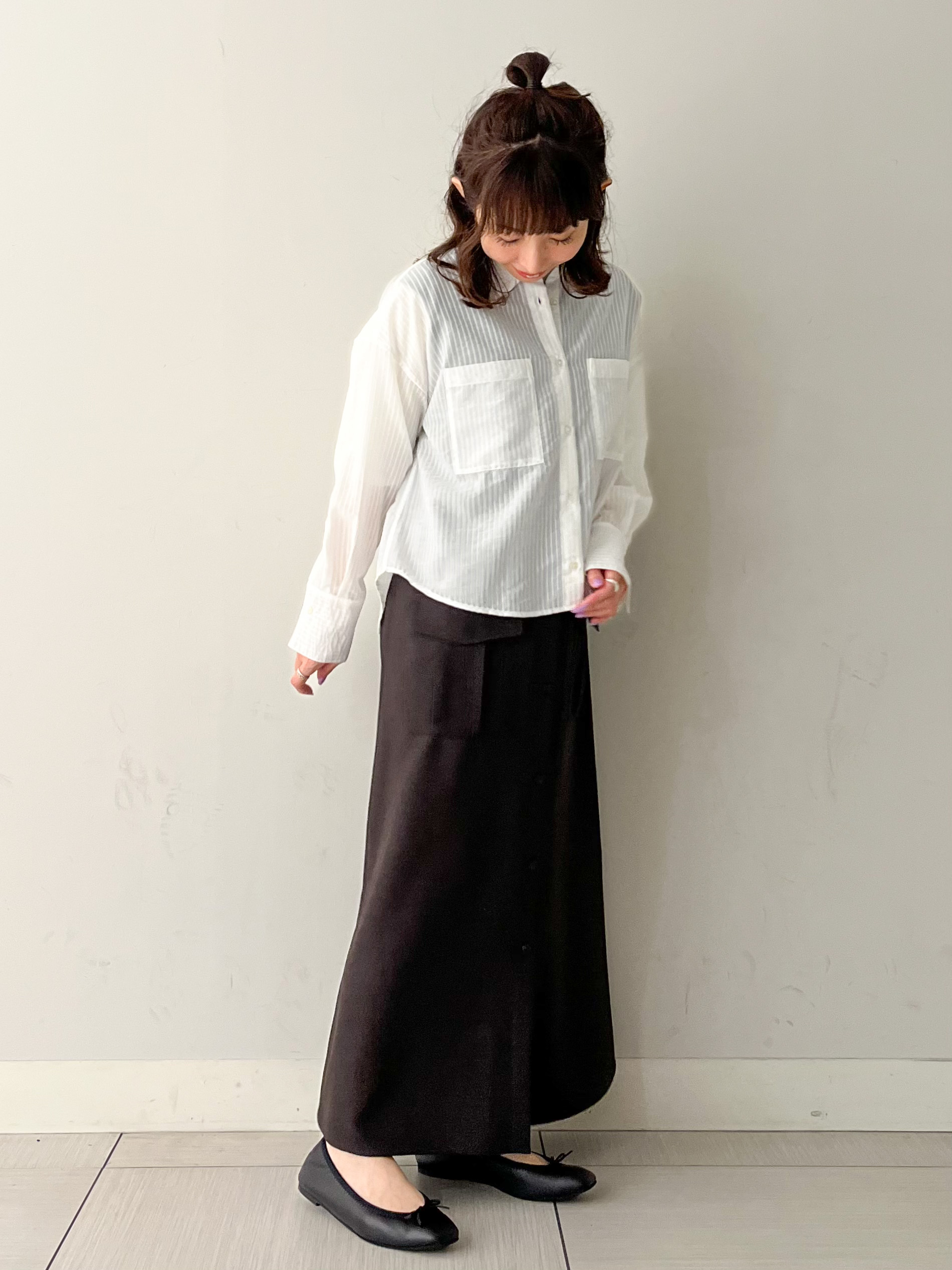 じゅんさんの「DRESSTERIOR｜シアーストライプクロップドシャツ」を使ったコーディネート