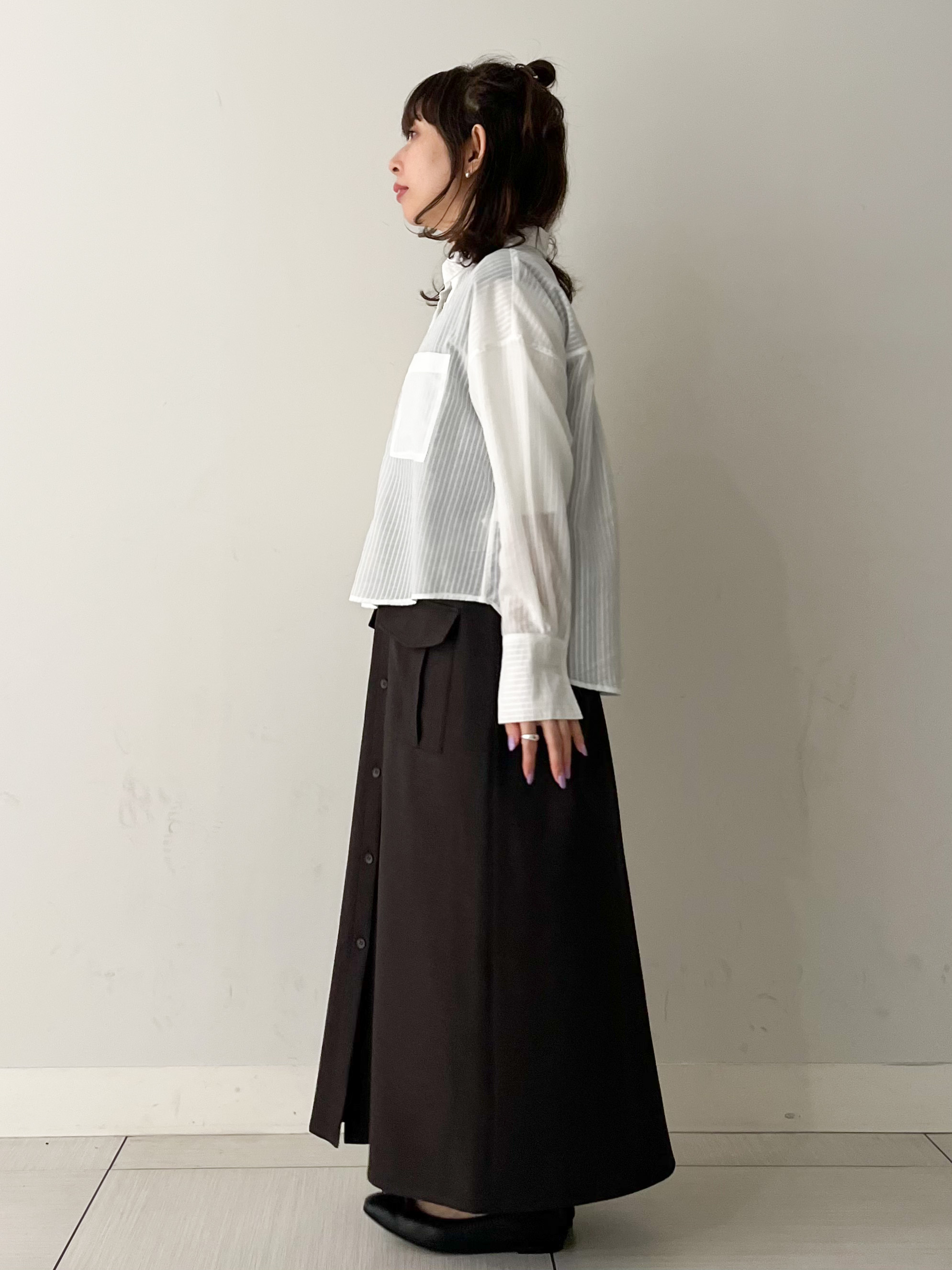 じゅんさんの「DRESSTERIOR｜シアーストライプクロップドシャツ」を使ったコーディネート