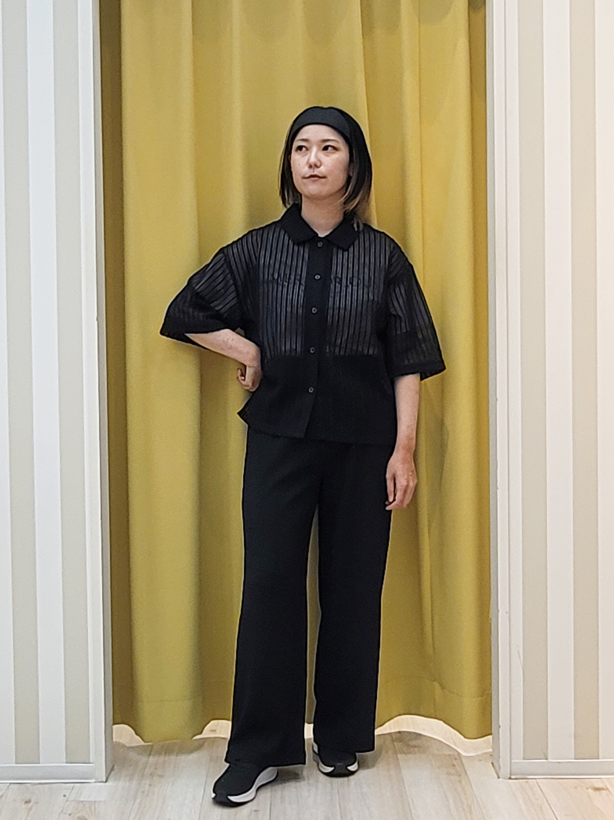 ねぎさんの「SHOO･LA･RUE｜【洗濯機可/S-LL】軽やかで涼しげな 透かしレース風前開きシャツ」を使ったコーディネート
