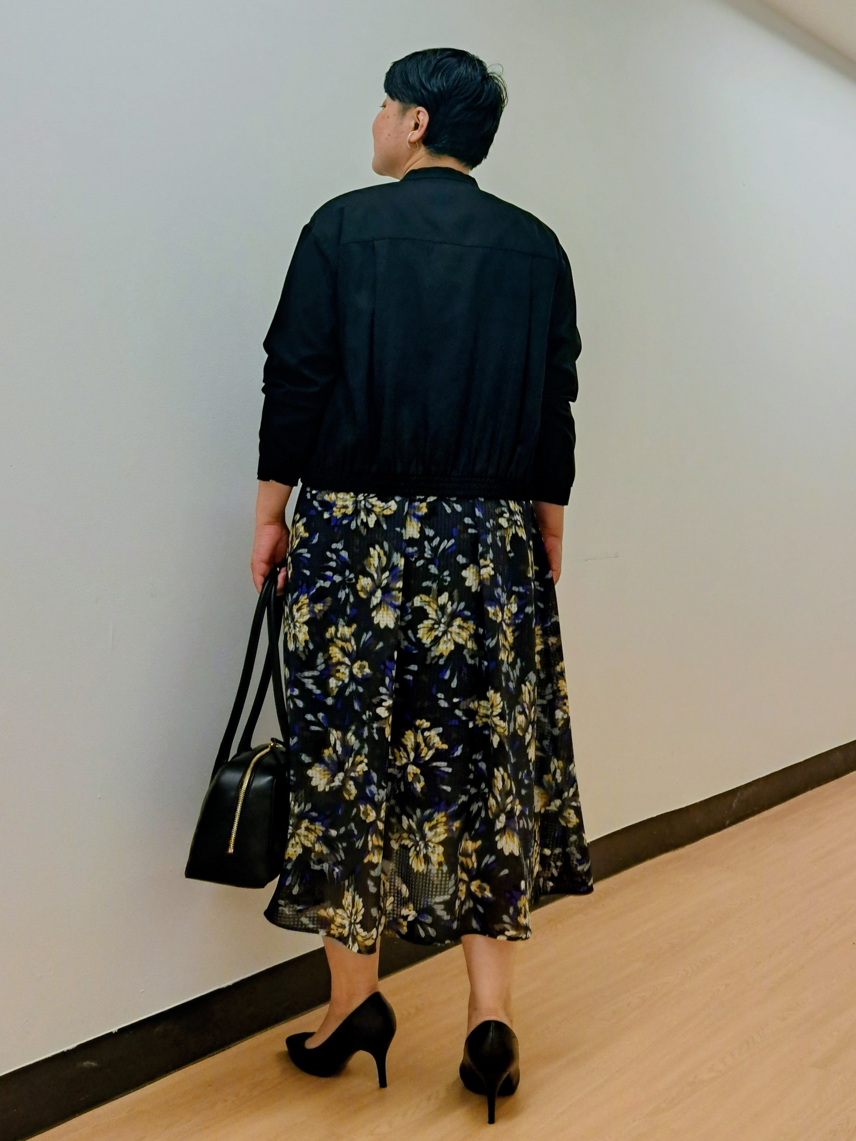 ますこさんの「UNTITLED｜【セットアップ可/秋羽織り】メランジツイルシャツ」を使ったコーディネート