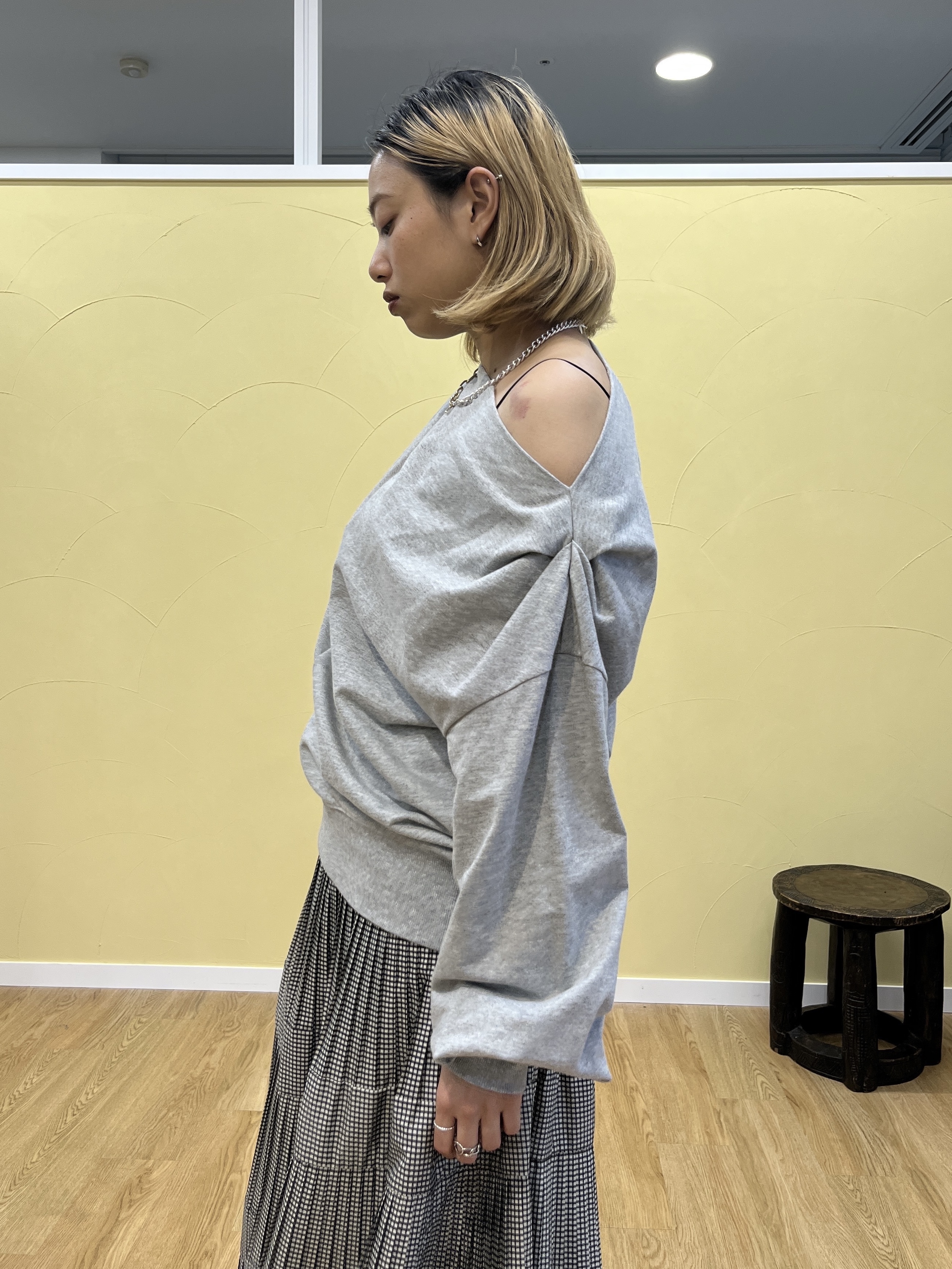 Harukaさんの「INDIVI｜裏毛オフショルカットソー」を使ったコーディネート