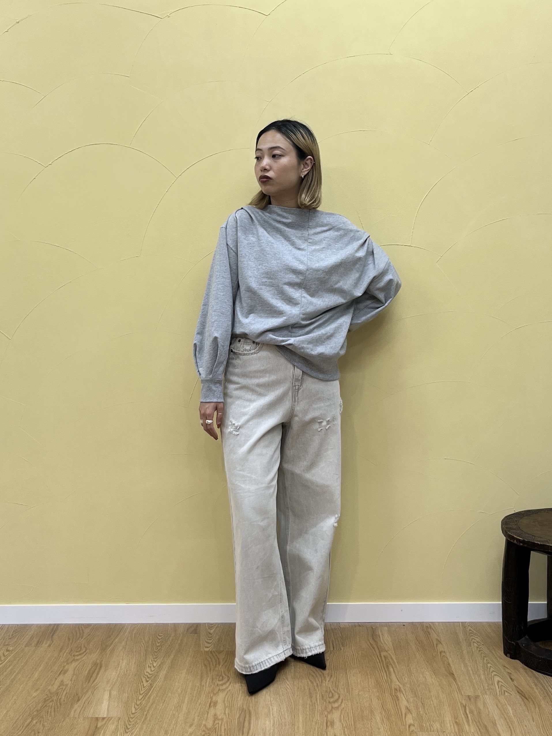 Harukaさんの「INDIVI｜裏毛オフショルカットソー」を使ったコーディネート
