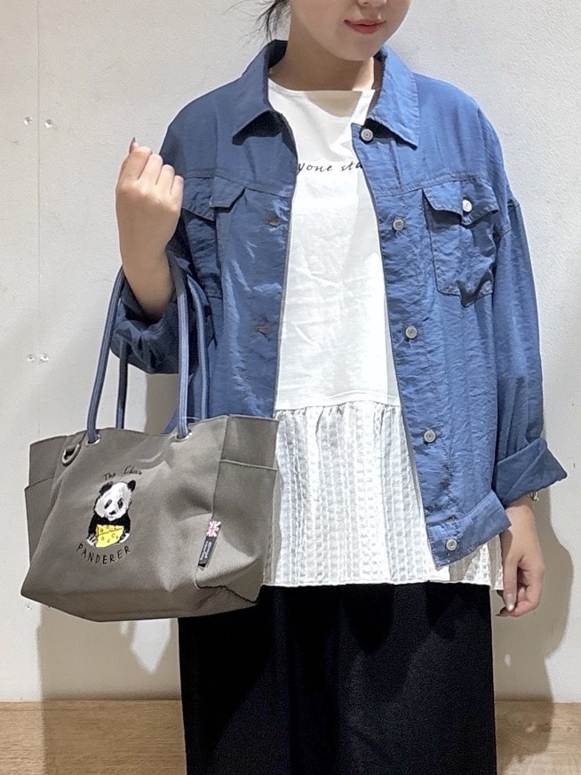 るねさんの「SHOO･LA･RUE｜【S-LL/洗濯機可】Gジャン風 軽く羽織れるシアージャケット」を使ったコーディネート
