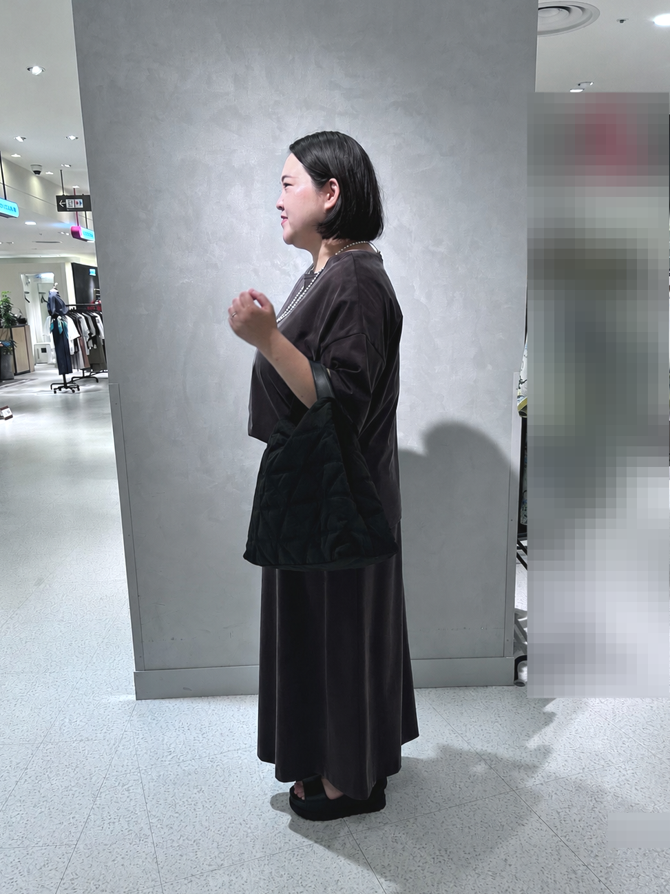 chikaさんの「UNTITLED｜【きれいめTシャツ/セットアップ可】ヴィンテージライクプルオーバー」を使ったコーディネート