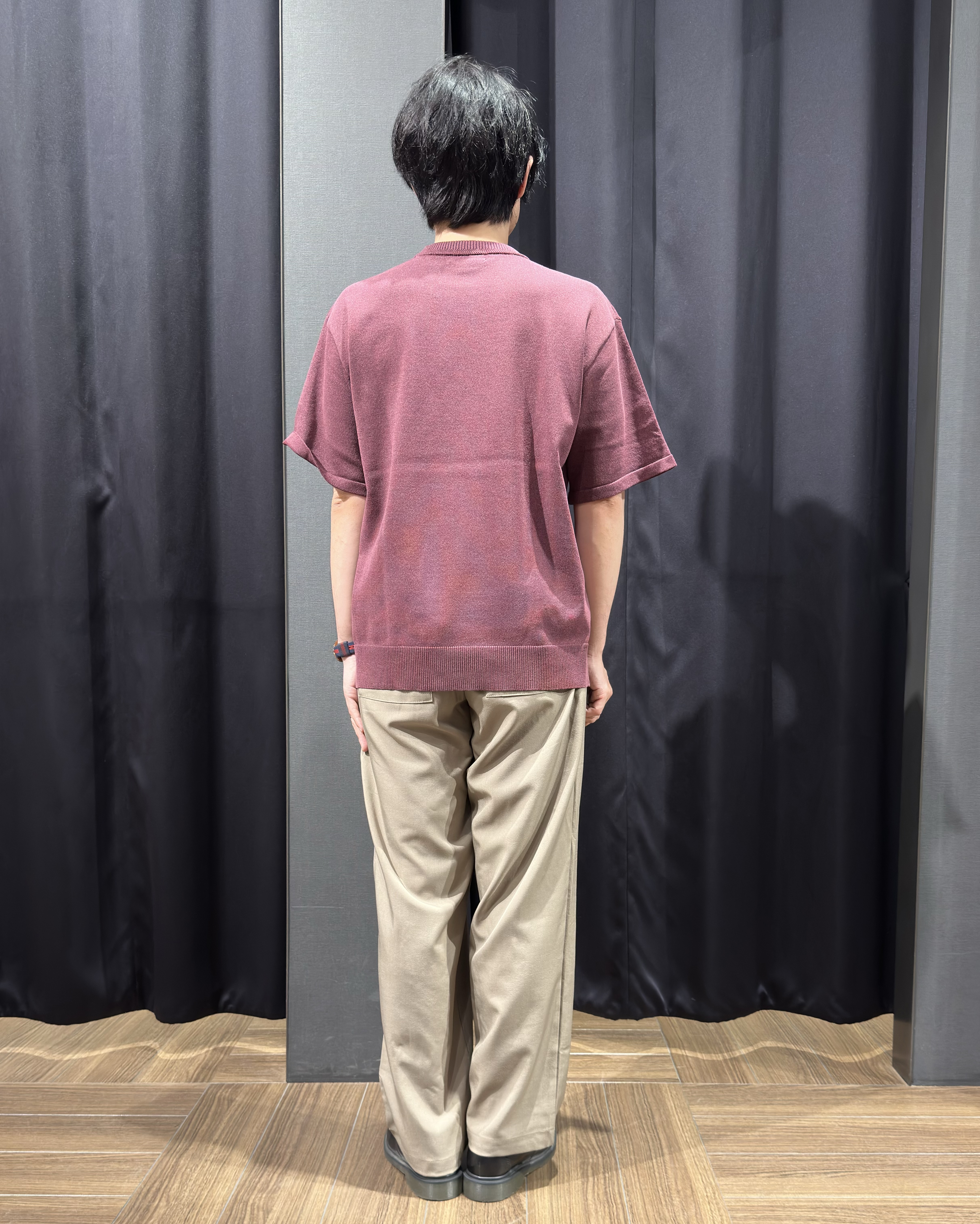 tomoyaさんの「THE SHOP TK｜【抗菌防臭／UVカット／洗濯機OK】和紙混 半袖ニット」を使ったコーディネート