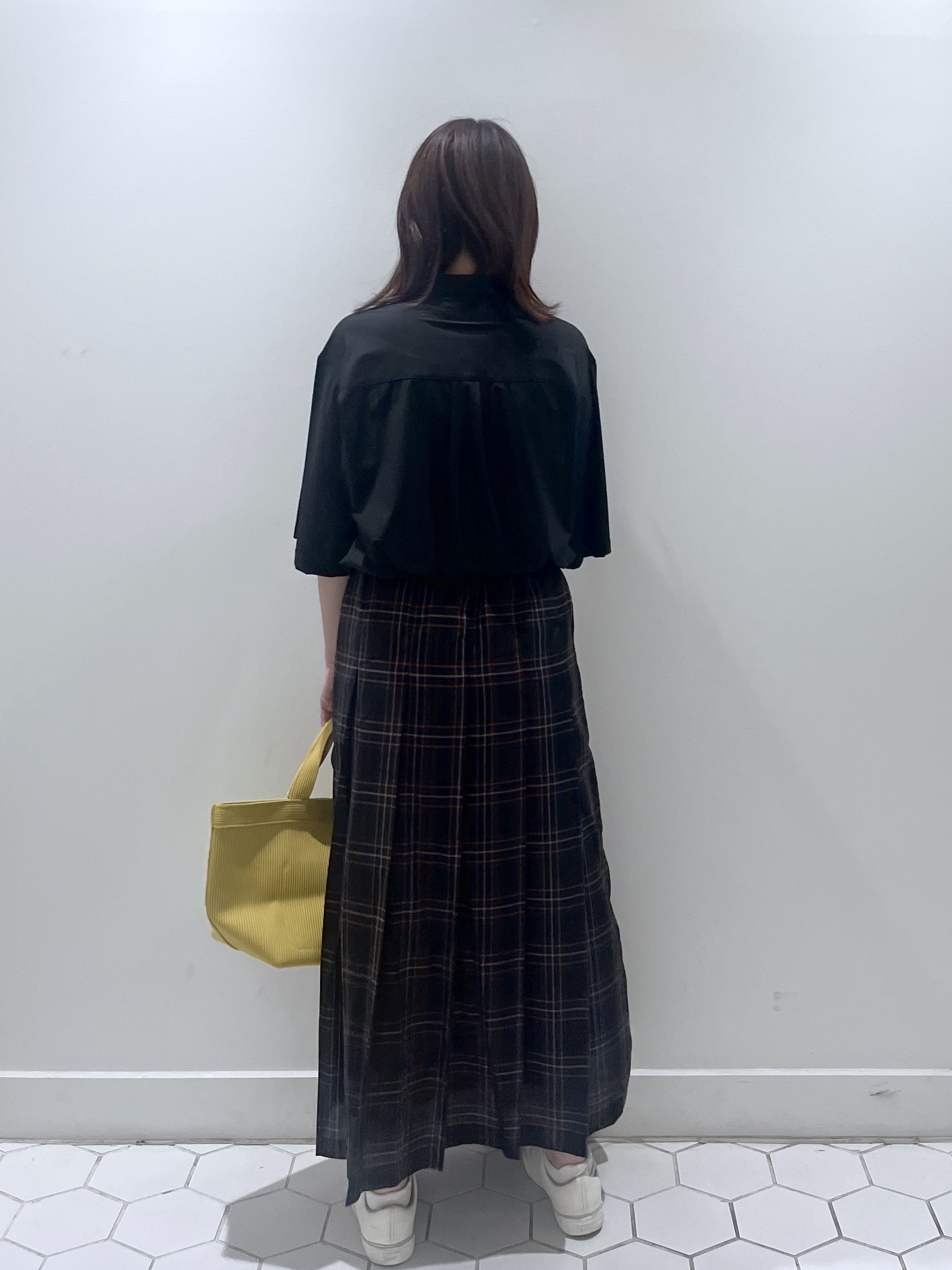 Makinoさんの「Dessin｜多機能素材バンドカラーシャツ」を使ったコーディネート