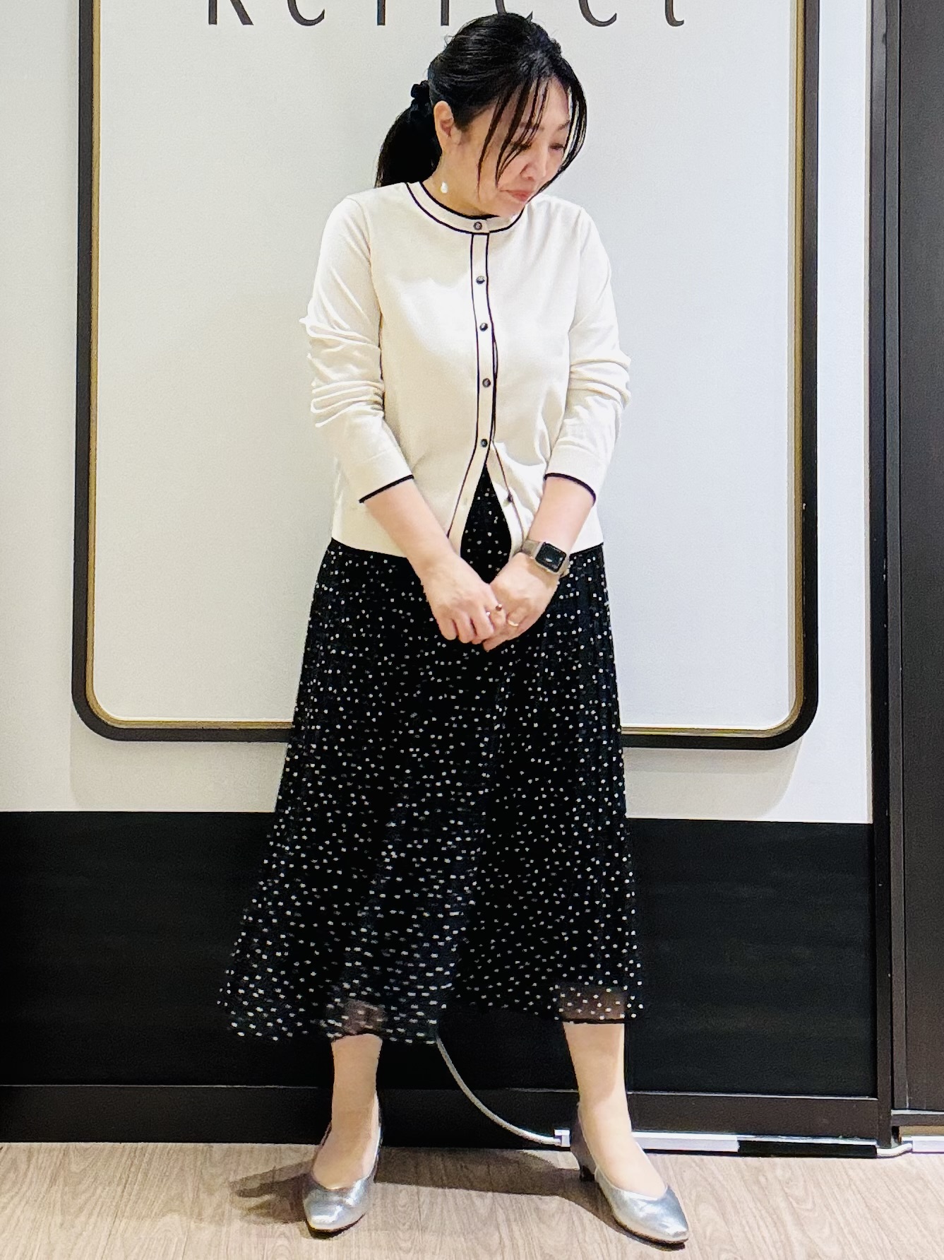 かまちゃんさんの「Reflect｜【セットアップ／手洗い可】ドット柄プリーツフレアスカート」を使ったコーディネート
