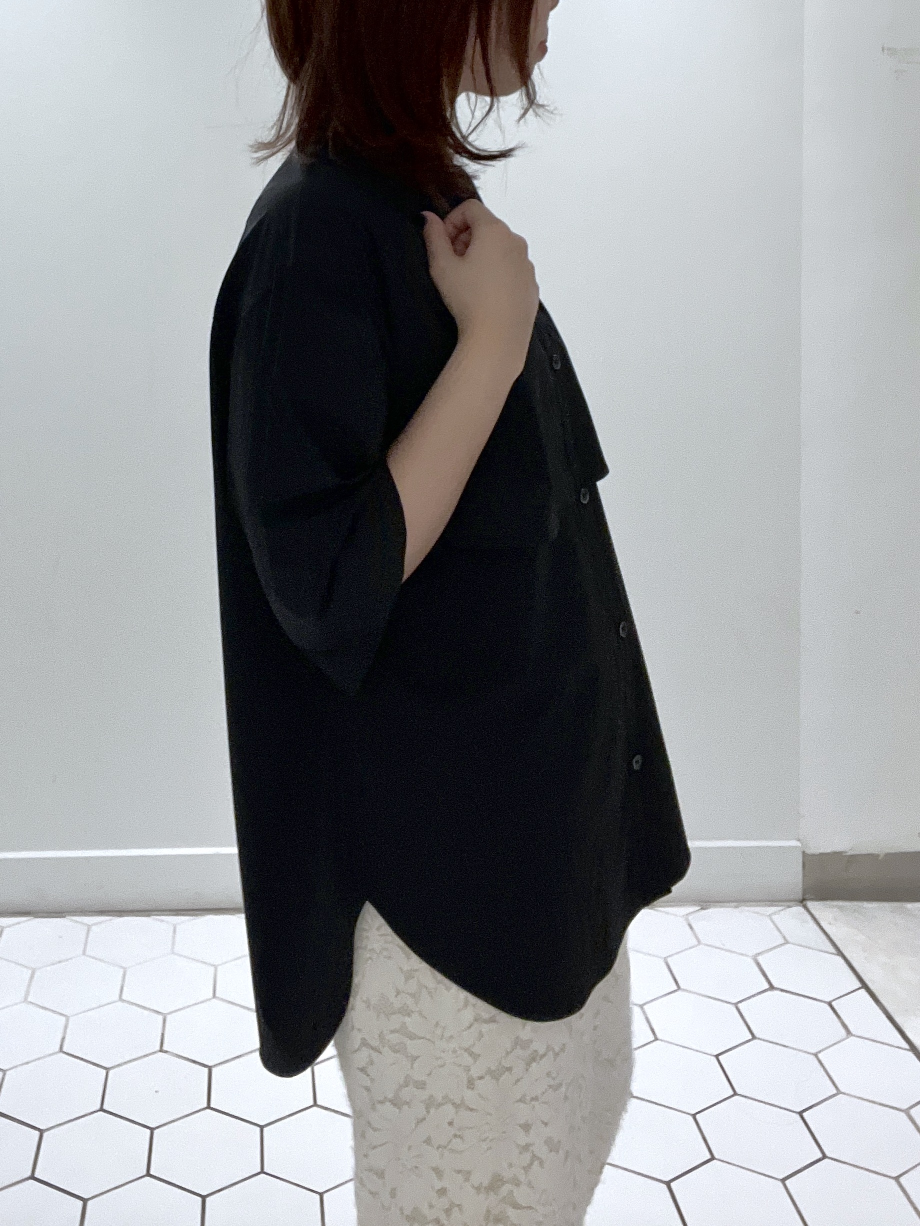 Makinoさんの「Dessin｜多機能素材バンドカラーシャツ」を使ったコーディネート