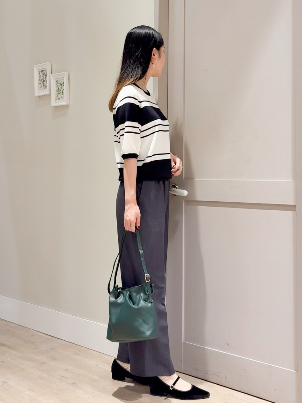 Mayuさんの「grove｜楽ちんできれい見え デニムライクストレッチドロストパンツ」を使ったコーディネート