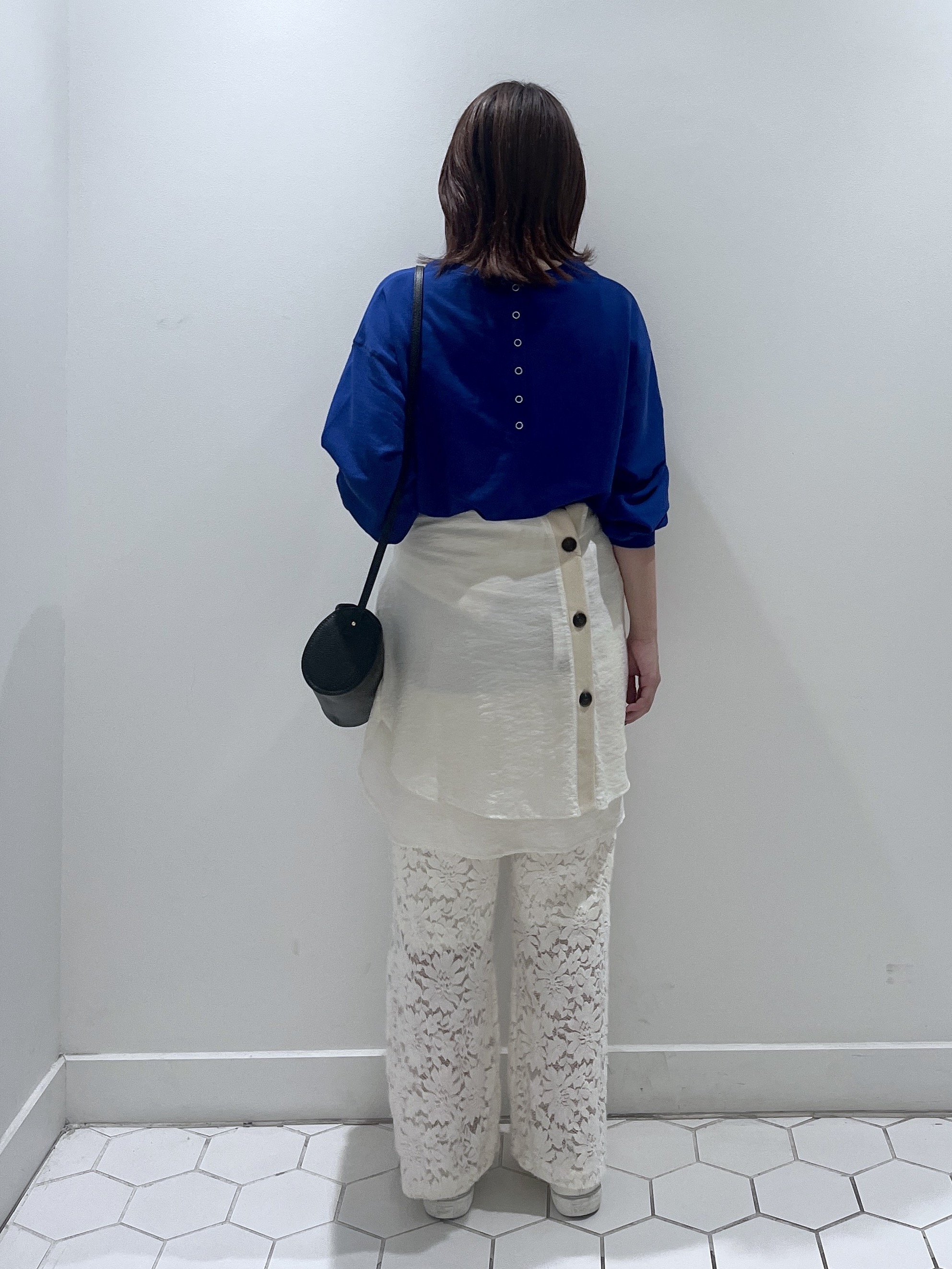 Makinoさんの「Dessin｜バックヘンリーカットソー長袖」を使ったコーディネート