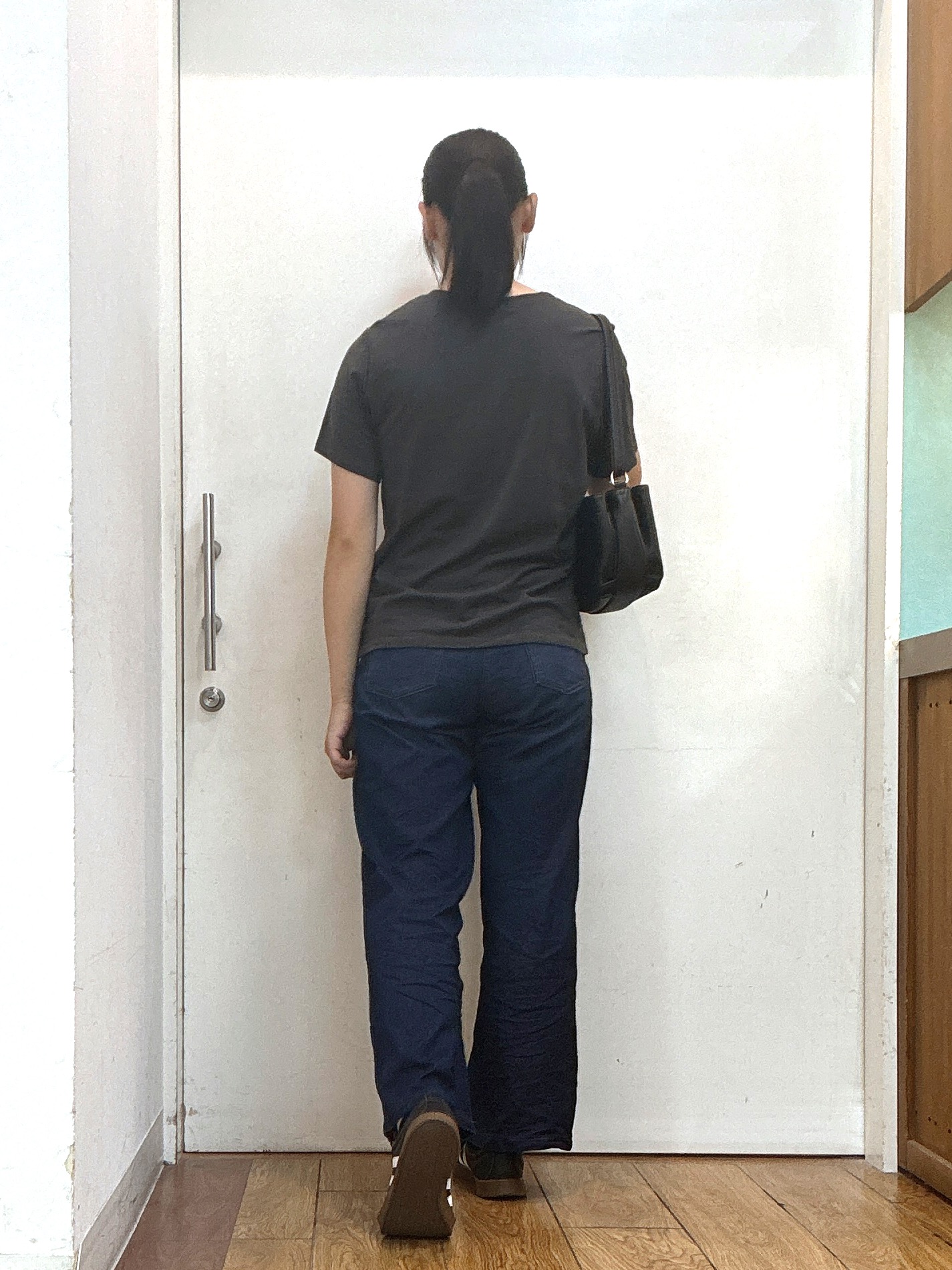 Karinさんの「SHOO･LA･RUE｜【ひんやり/S-LL/洗濯機可】真夏に着たい 大人のベーシックカラープリントTシャツ」を使ったコーディネート