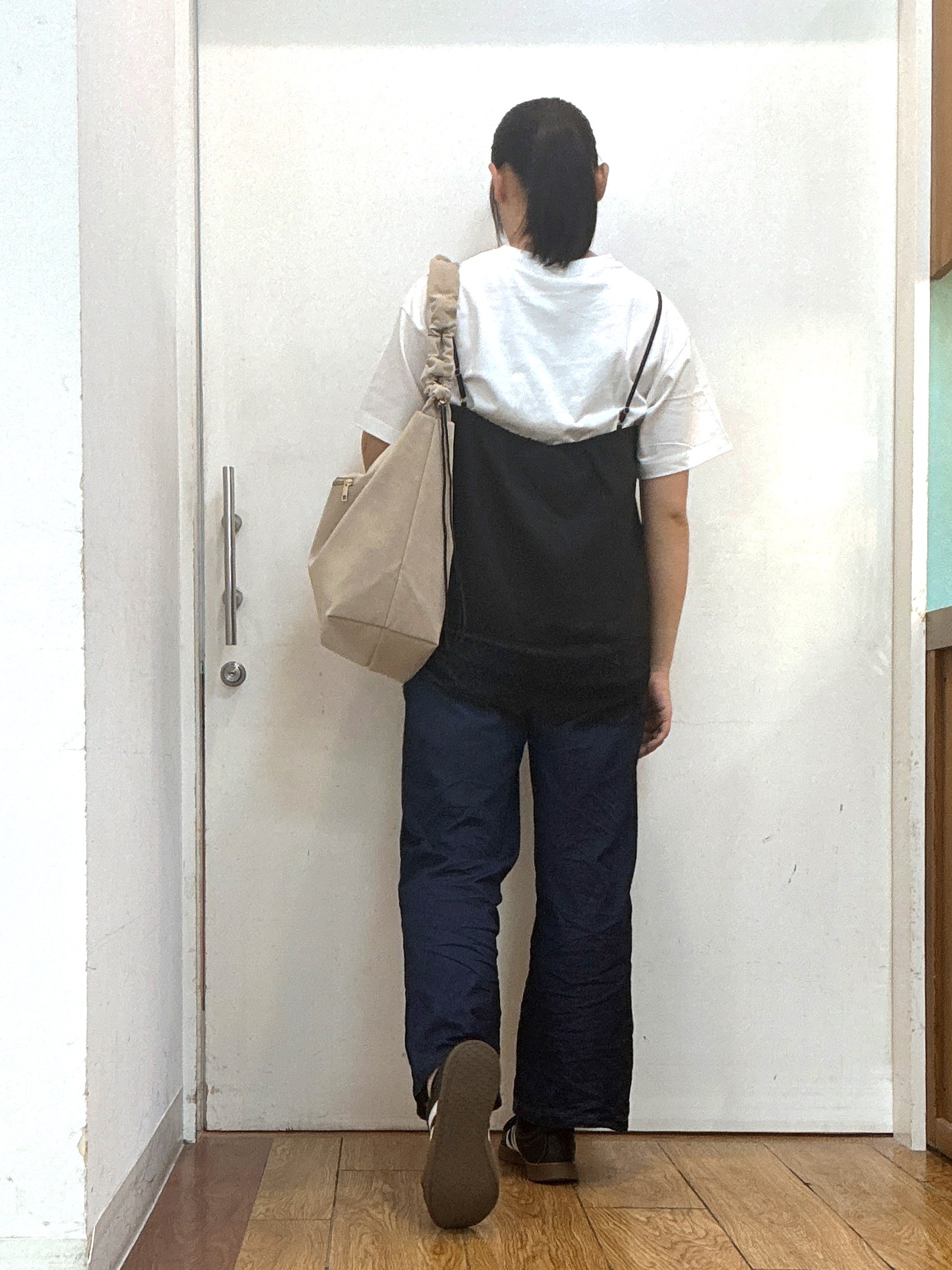 Karinさんの「SHOO･LA･RUE｜【洗濯機可/S-LL】体型カバーしながらこなれ見え レース付きキャミソール」を使ったコーディネート
