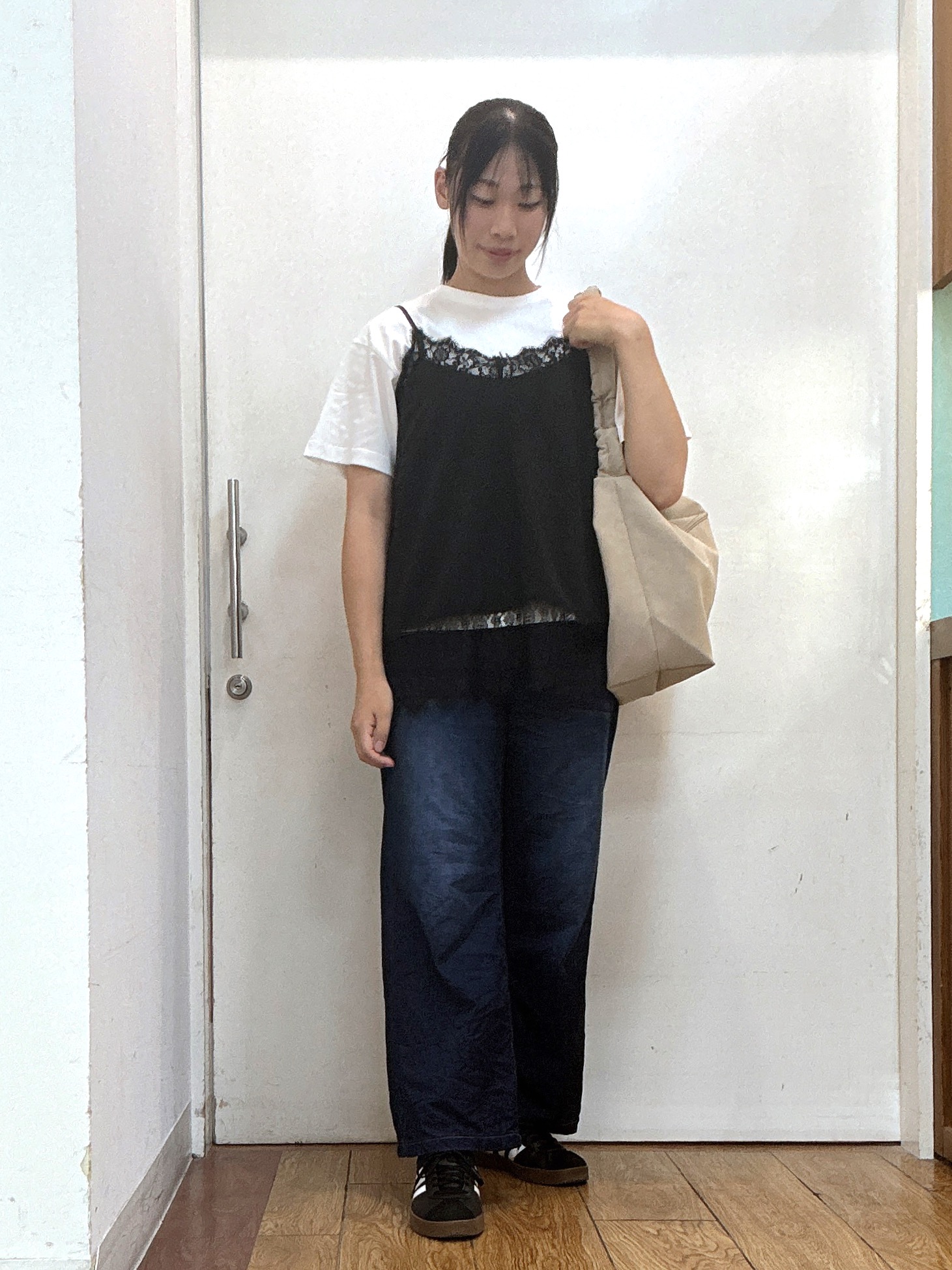 Karinさんの「SHOO･LA･RUE｜【洗濯機可/S-LL】体型カバーしながらこなれ見え レース付きキャミソール」を使ったコーディネート