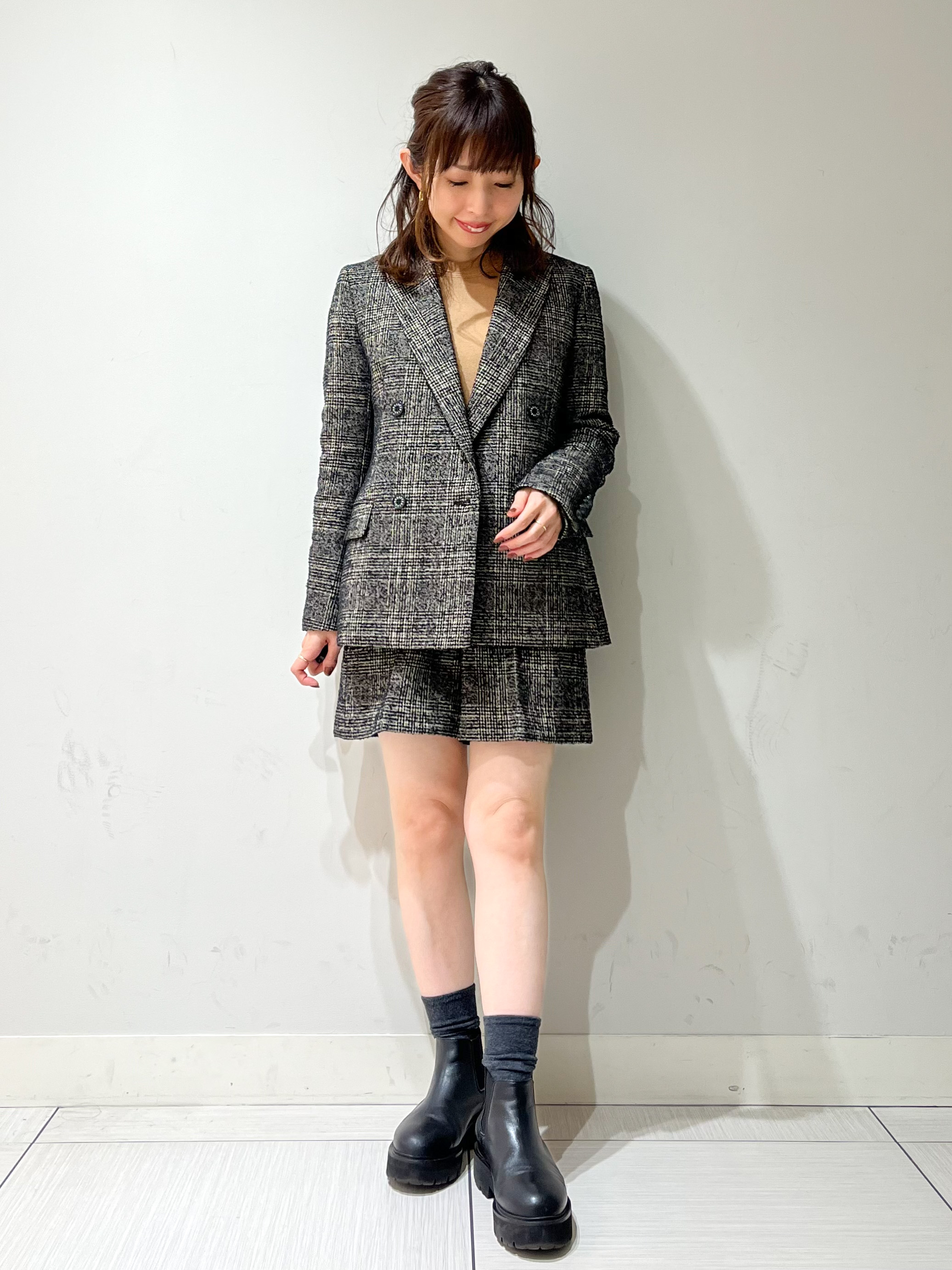 じゅんさんの「DRESSTERIOR｜【セットアップ可能】ループグレンチェックダブルジャケット」を使ったコーディネート