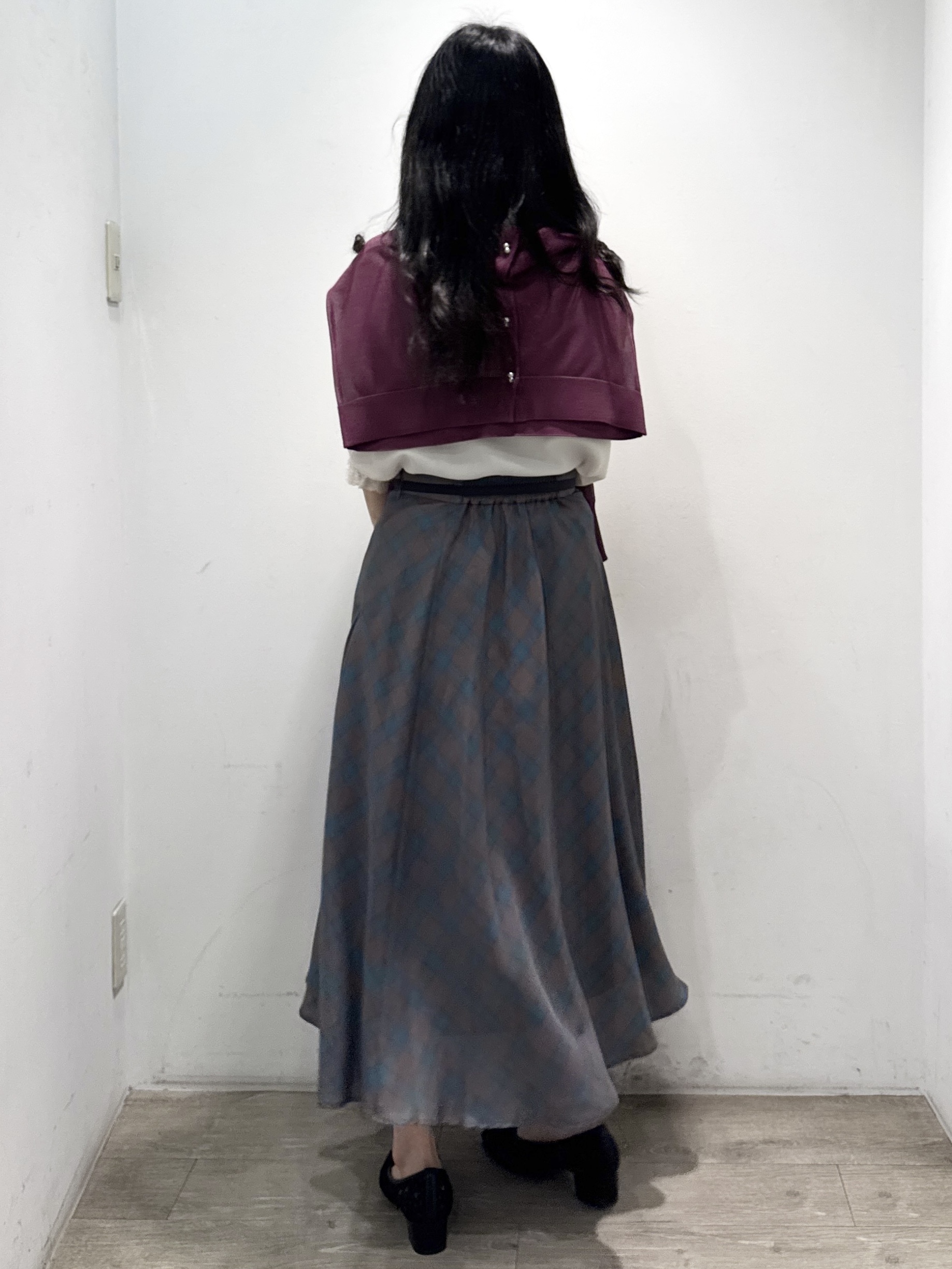 yuicciさんの「OPAQUE.CLIP｜【上品な透け感】ダブルパール調釦 愛されシアーカーディガン」を使ったコーディネート