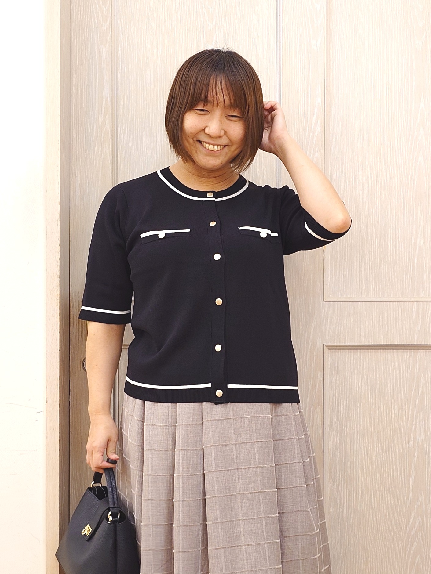 とろろさんの「SHOO･LA･RUE｜【ひんやり/UV/S-LL/洗濯機可】毛玉になりにくい 配色5分袖カーディガン」を使ったコーディネート