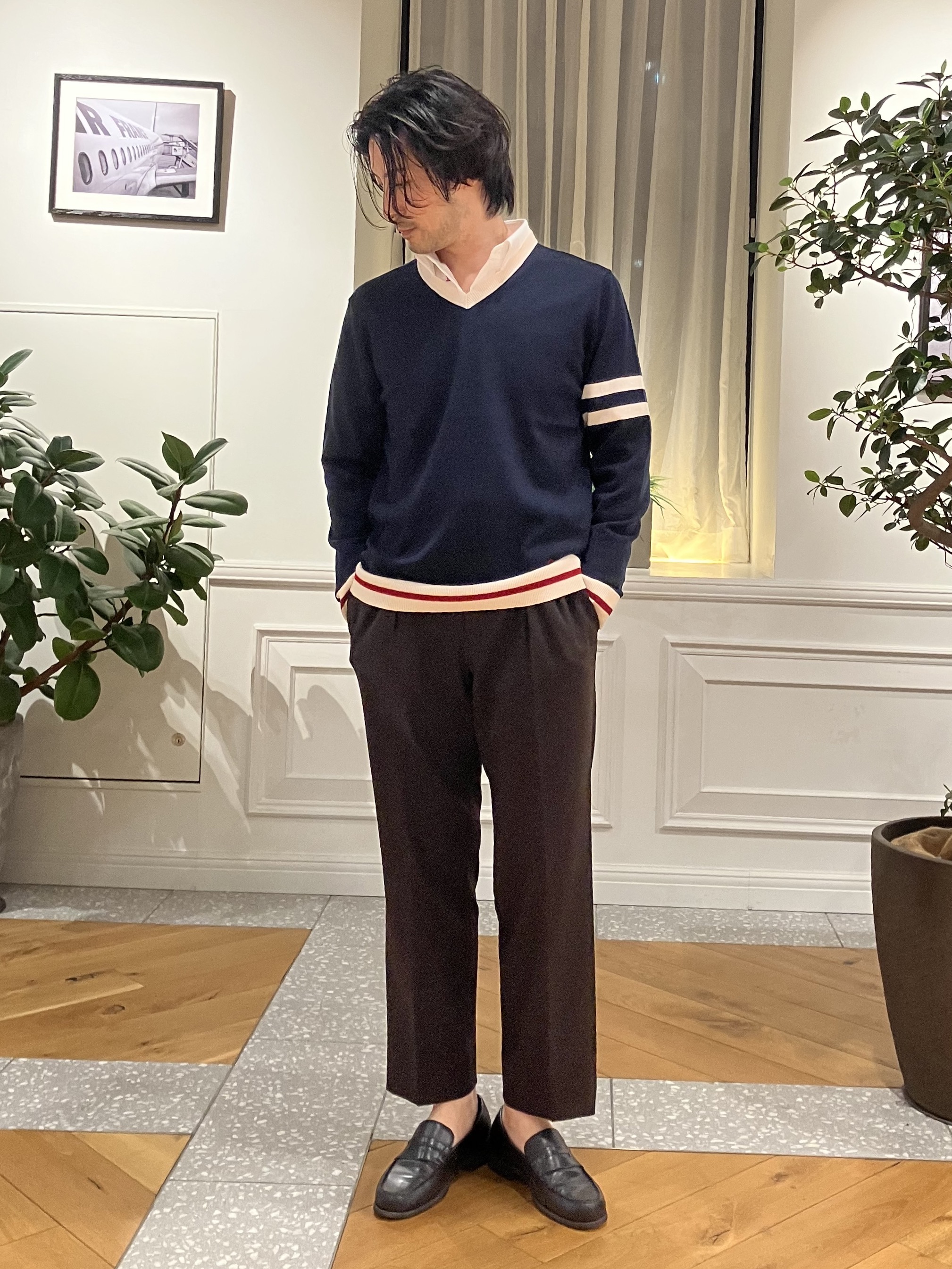 junyaさんの「DRESSTERIOR｜【ウォッシャブル】ファインメリノVネックニット」を使ったコーディネート