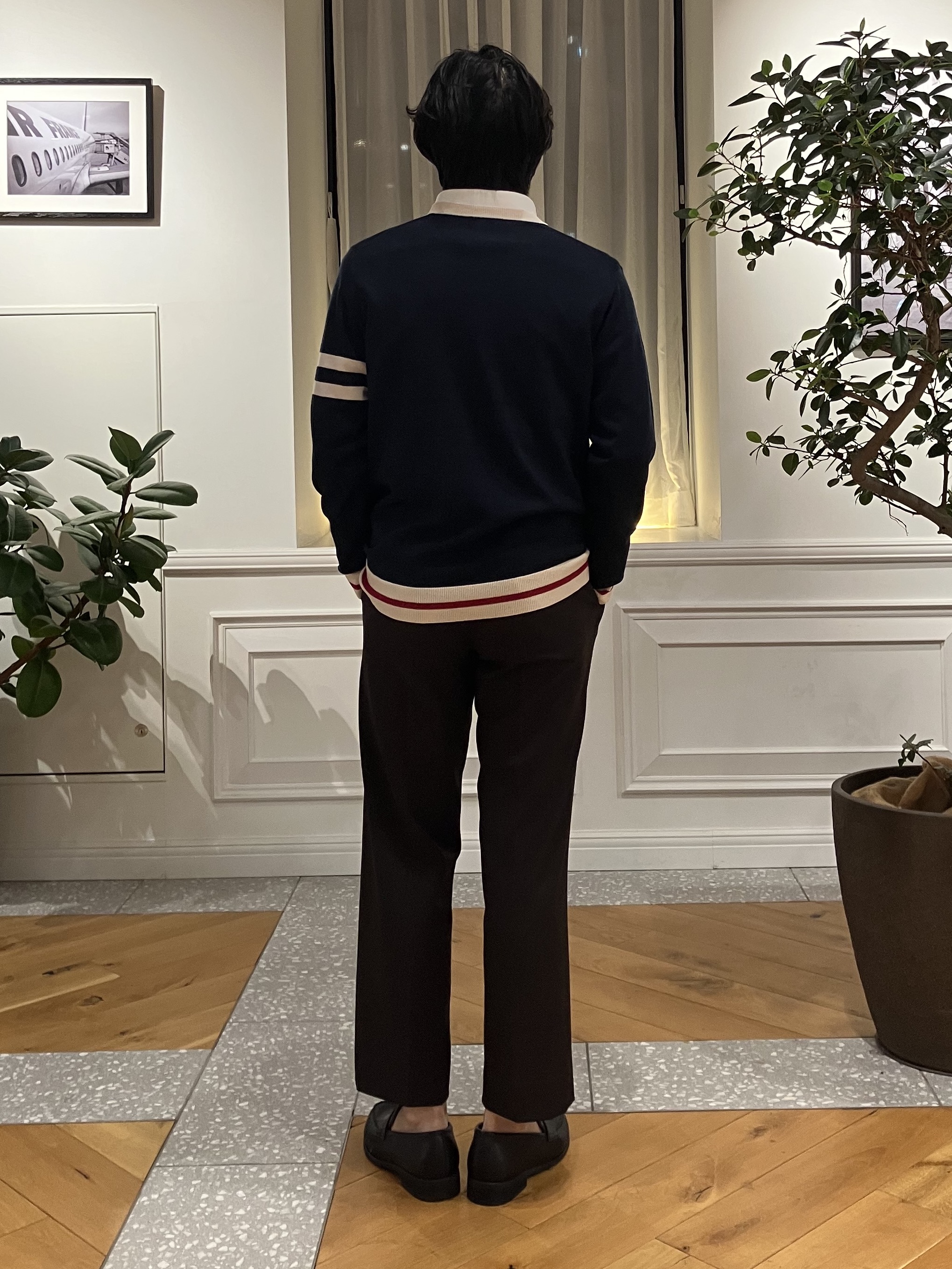 junyaさんの「DRESSTERIOR｜【ウォッシャブル】ファインメリノVネックニット」を使ったコーディネート