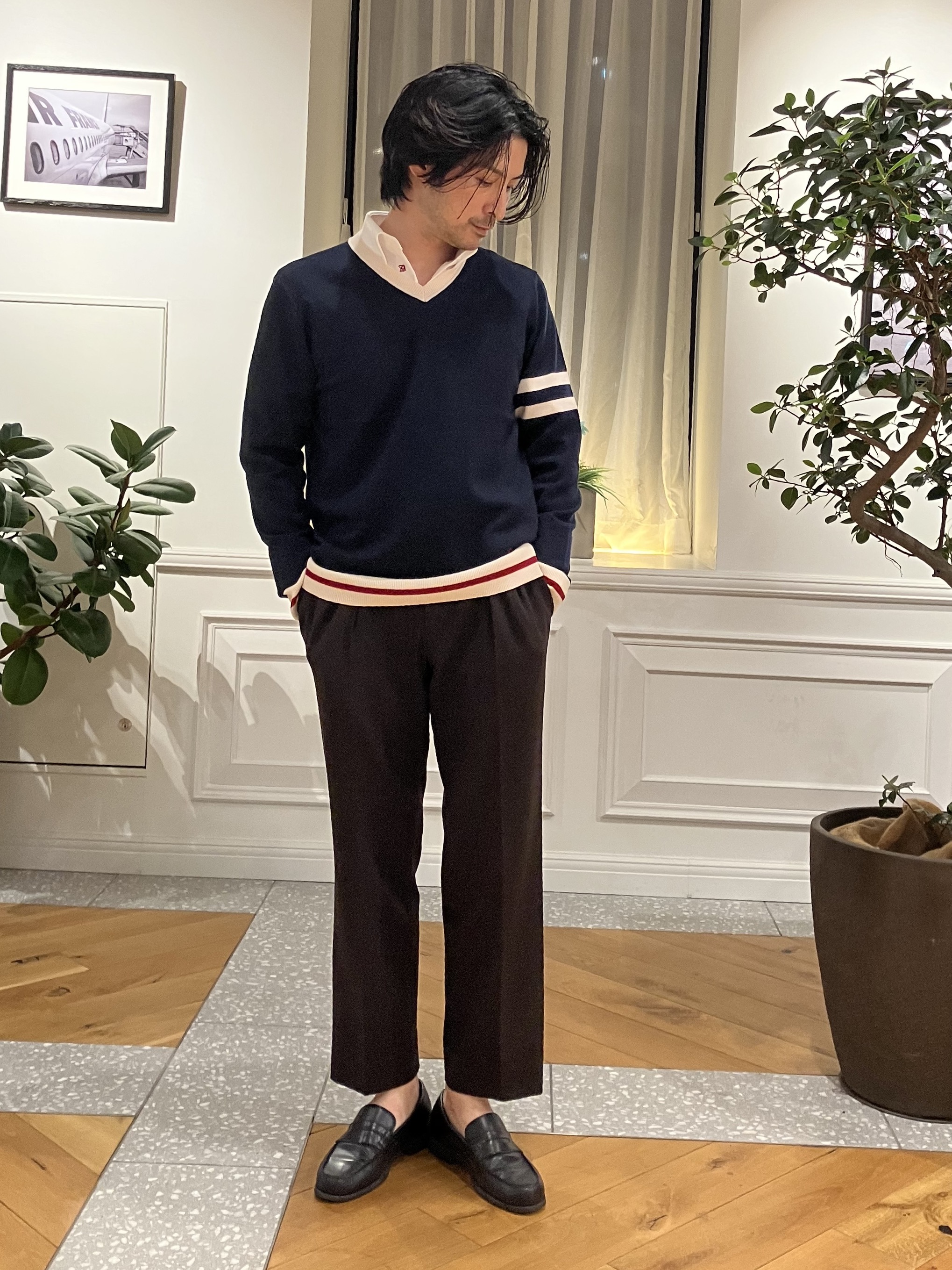 junyaさんの「DRESSTERIOR｜【ウォッシャブル】ファインメリノVネックニット」を使ったコーディネート