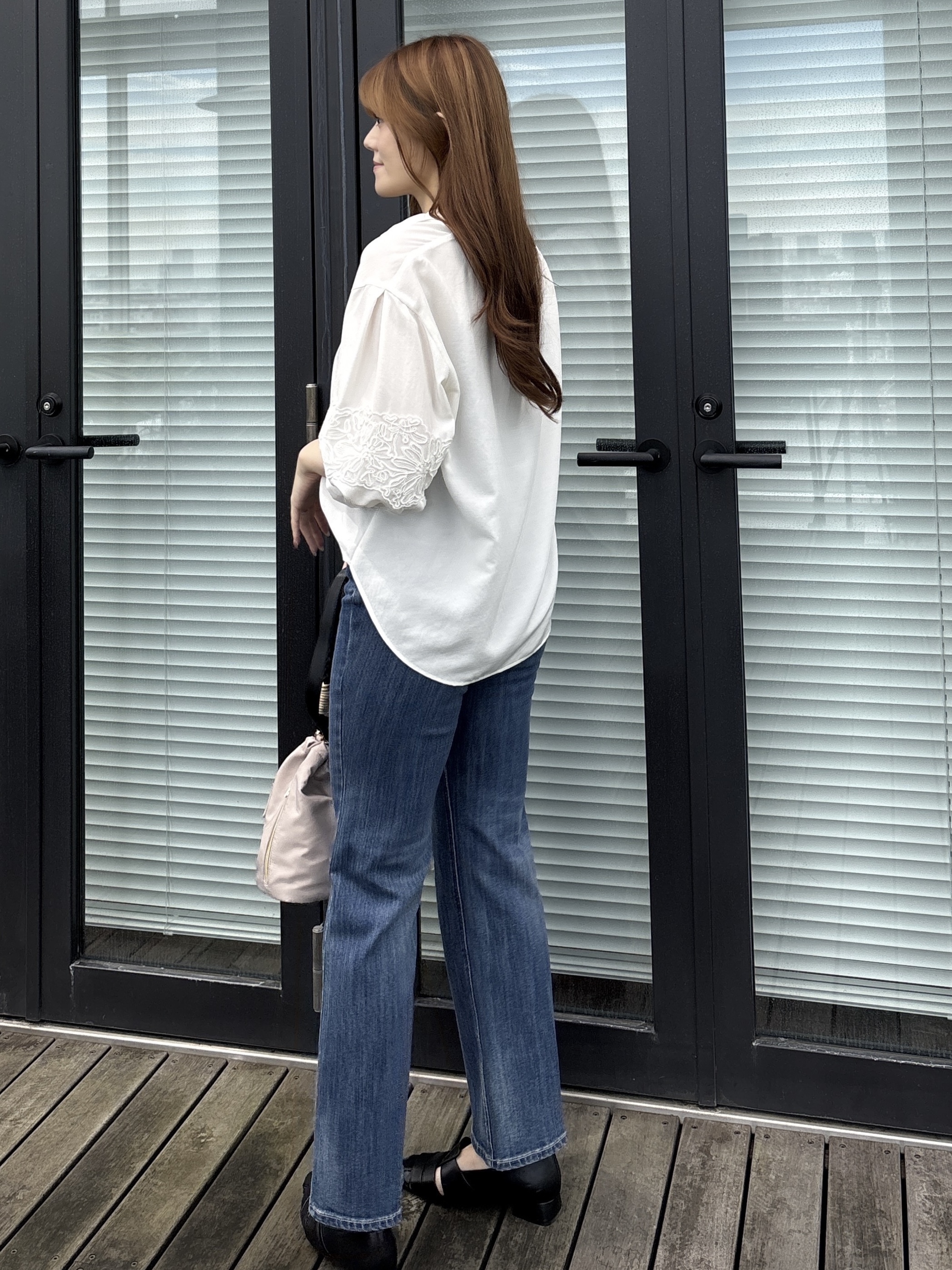 sayaさんの「grove｜レースボリュームスリーブシャツ」を使ったコーディネート