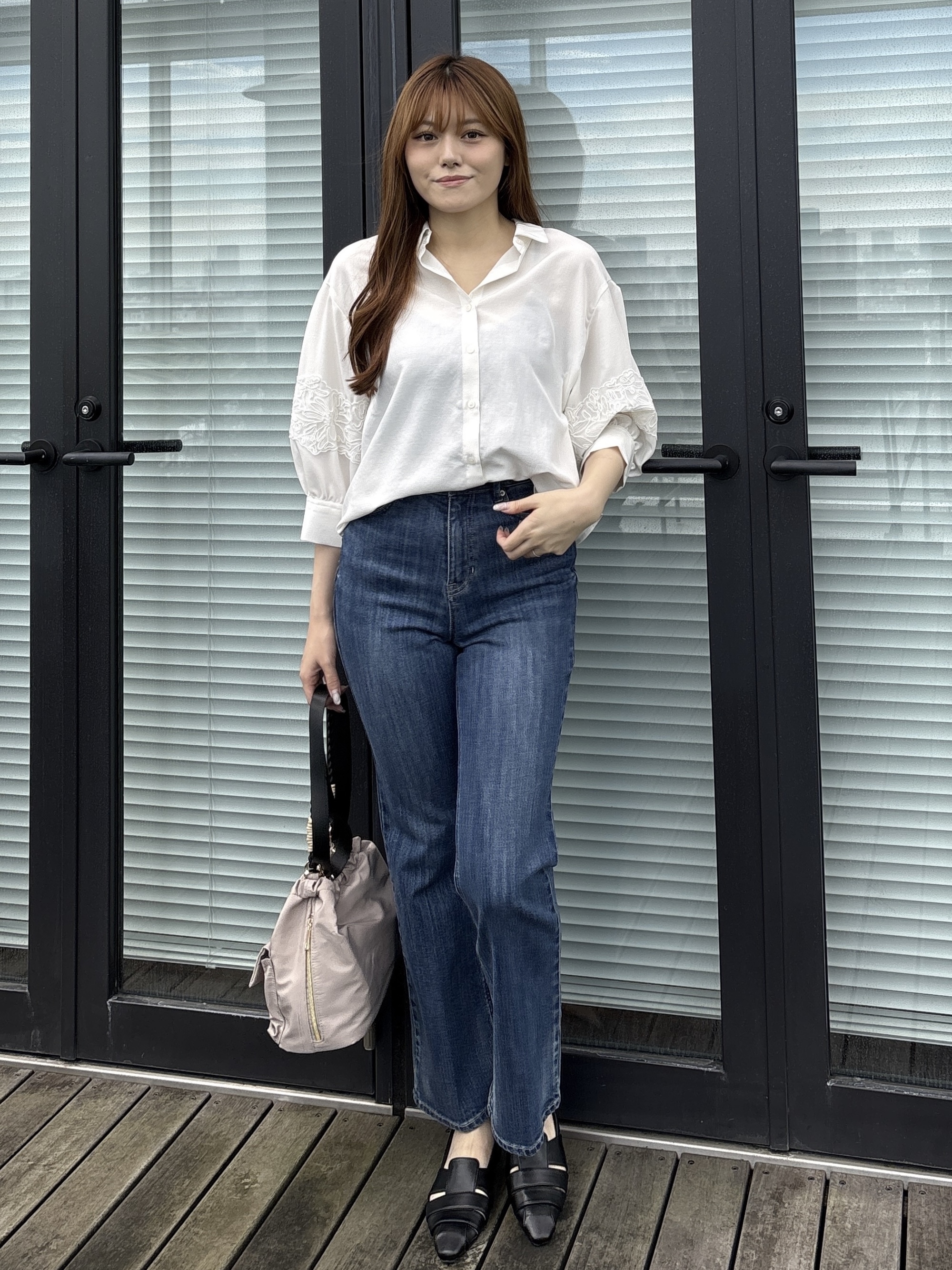 sayaさんの「grove｜レースボリュームスリーブシャツ」を使ったコーディネート
