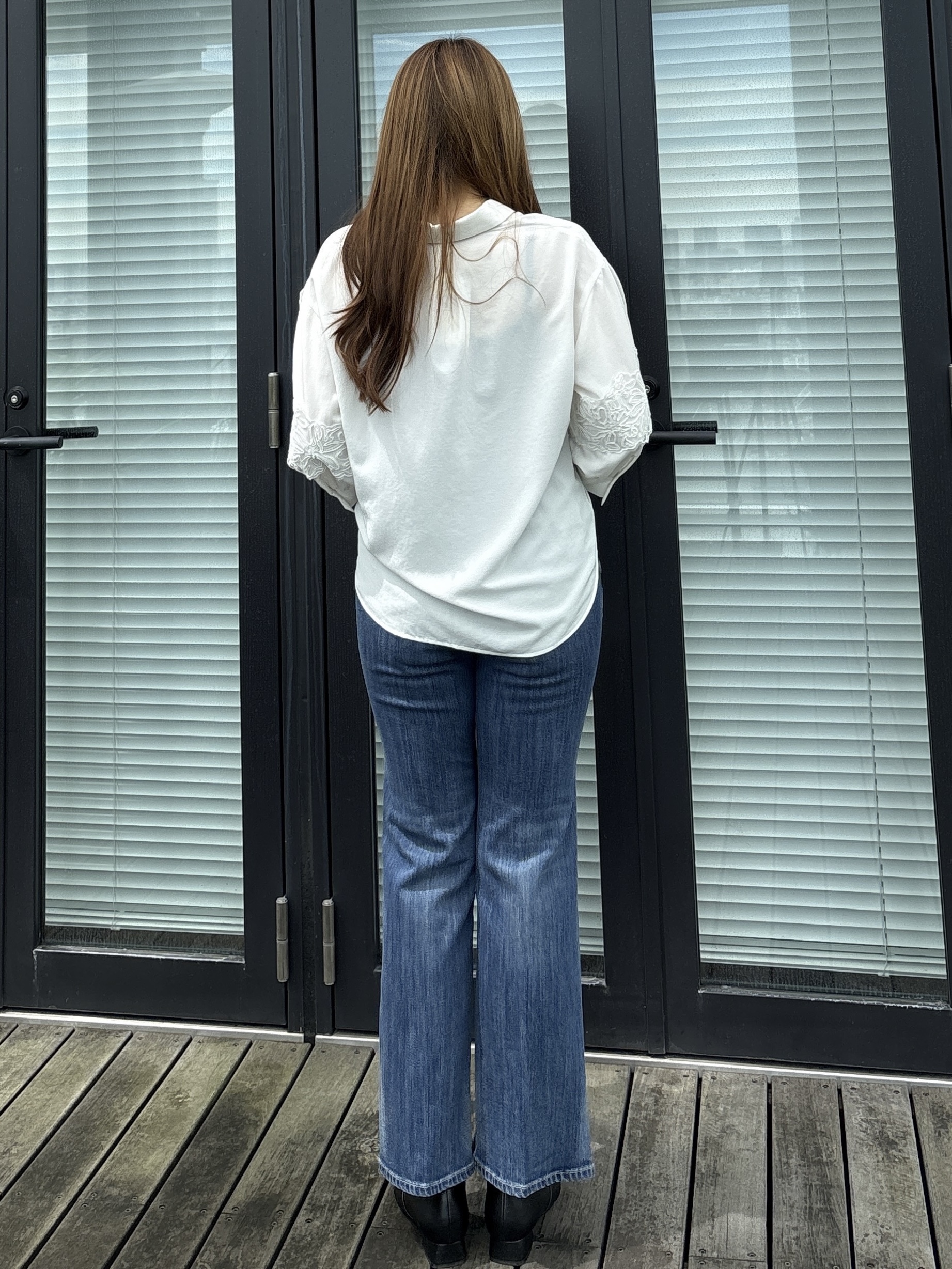sayaさんの「grove｜レースボリュームスリーブシャツ」を使ったコーディネート