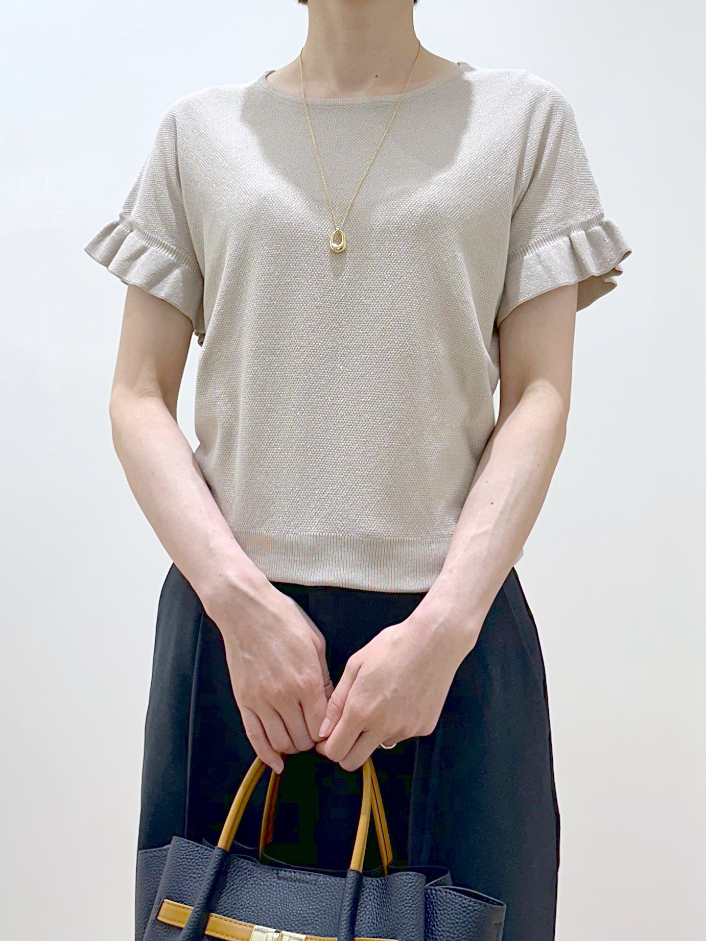 yurieさんの「OPAQUE.CLIP｜フリルスリーブニット【洗濯機OK】」を使ったコーディネート