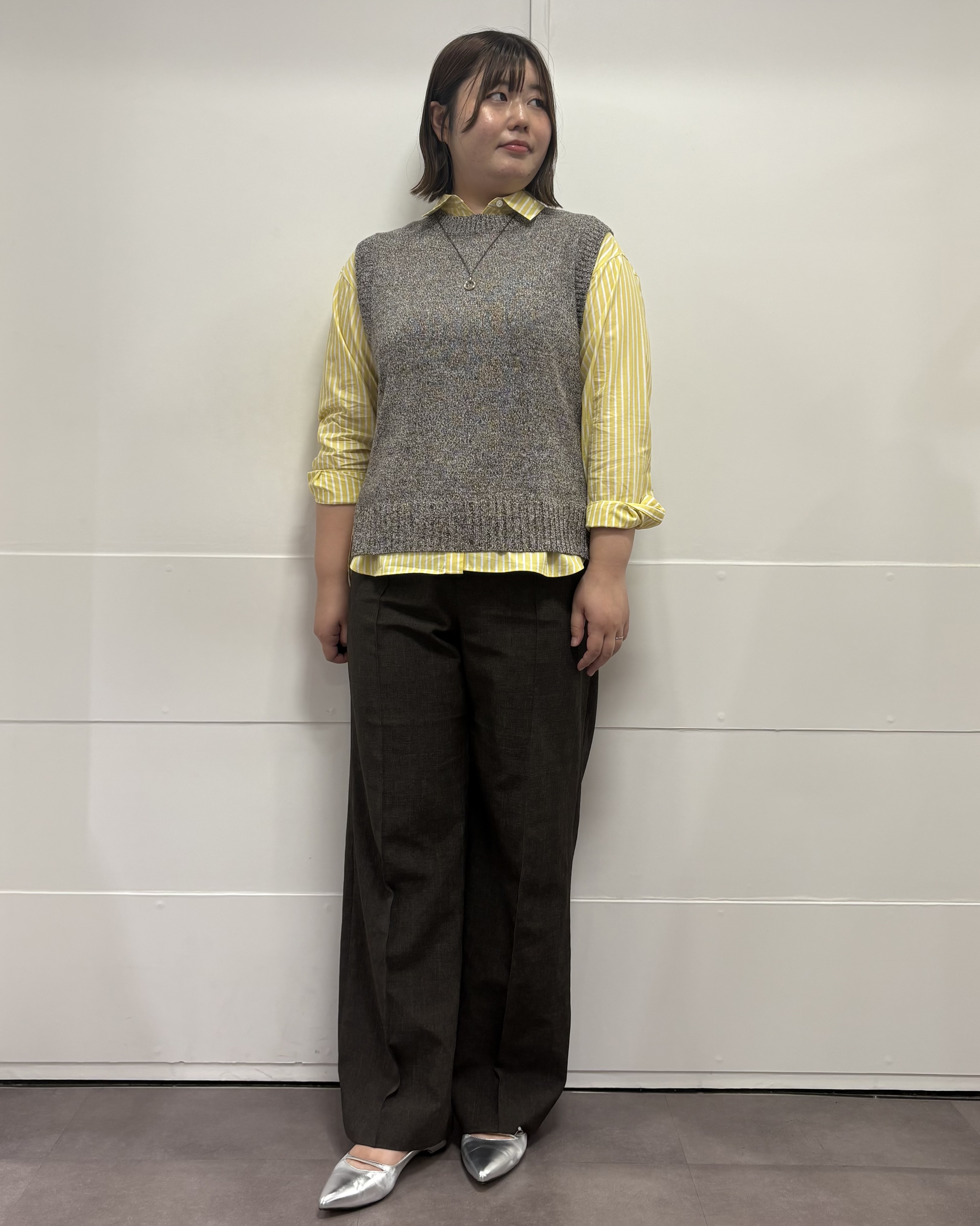 MIさんの「UNTITLED｜【多色展開】カラーベーシックシャツ」を使ったコーディネート