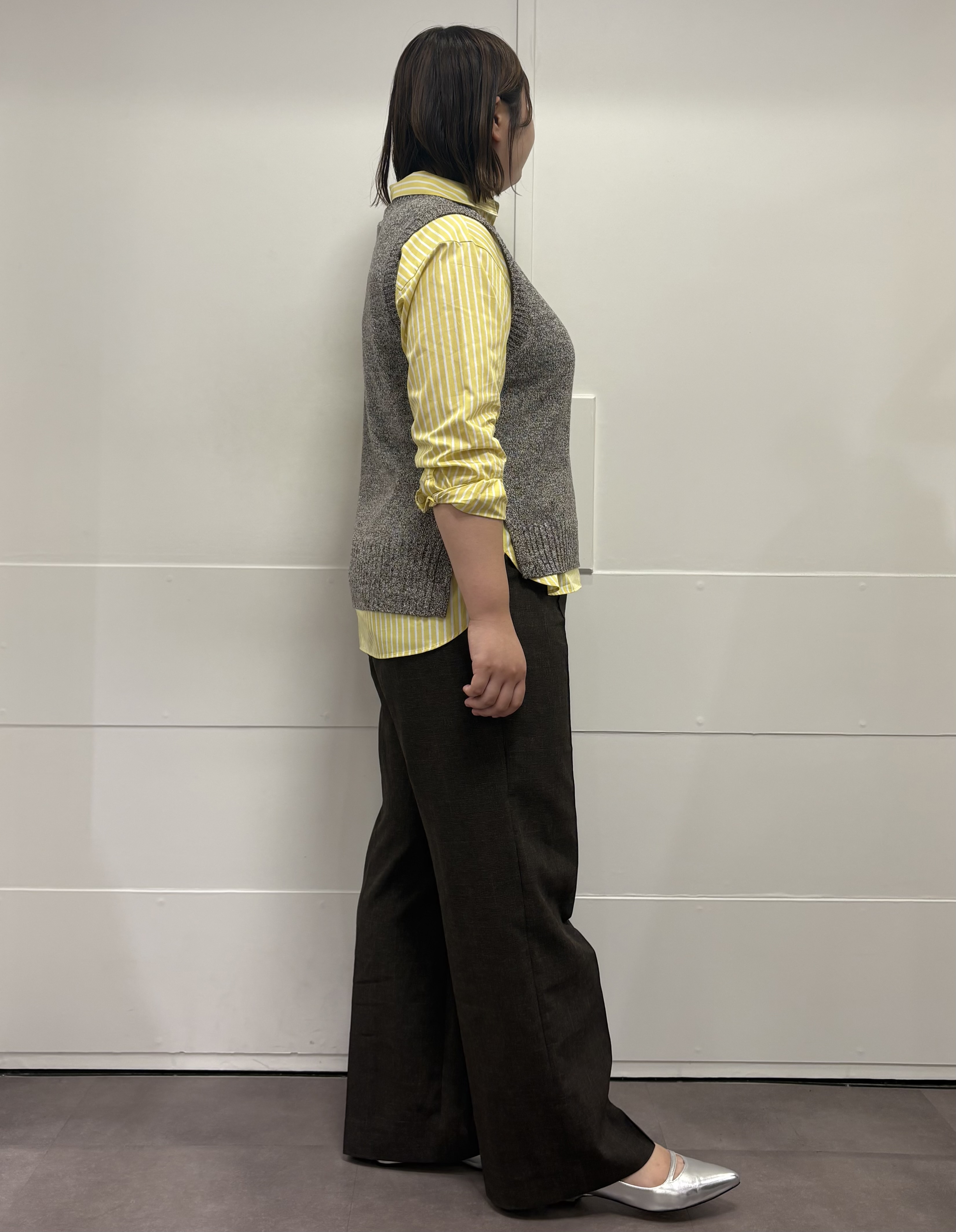 MIさんの「UNTITLED｜【多色展開】カラーベーシックシャツ」を使ったコーディネート